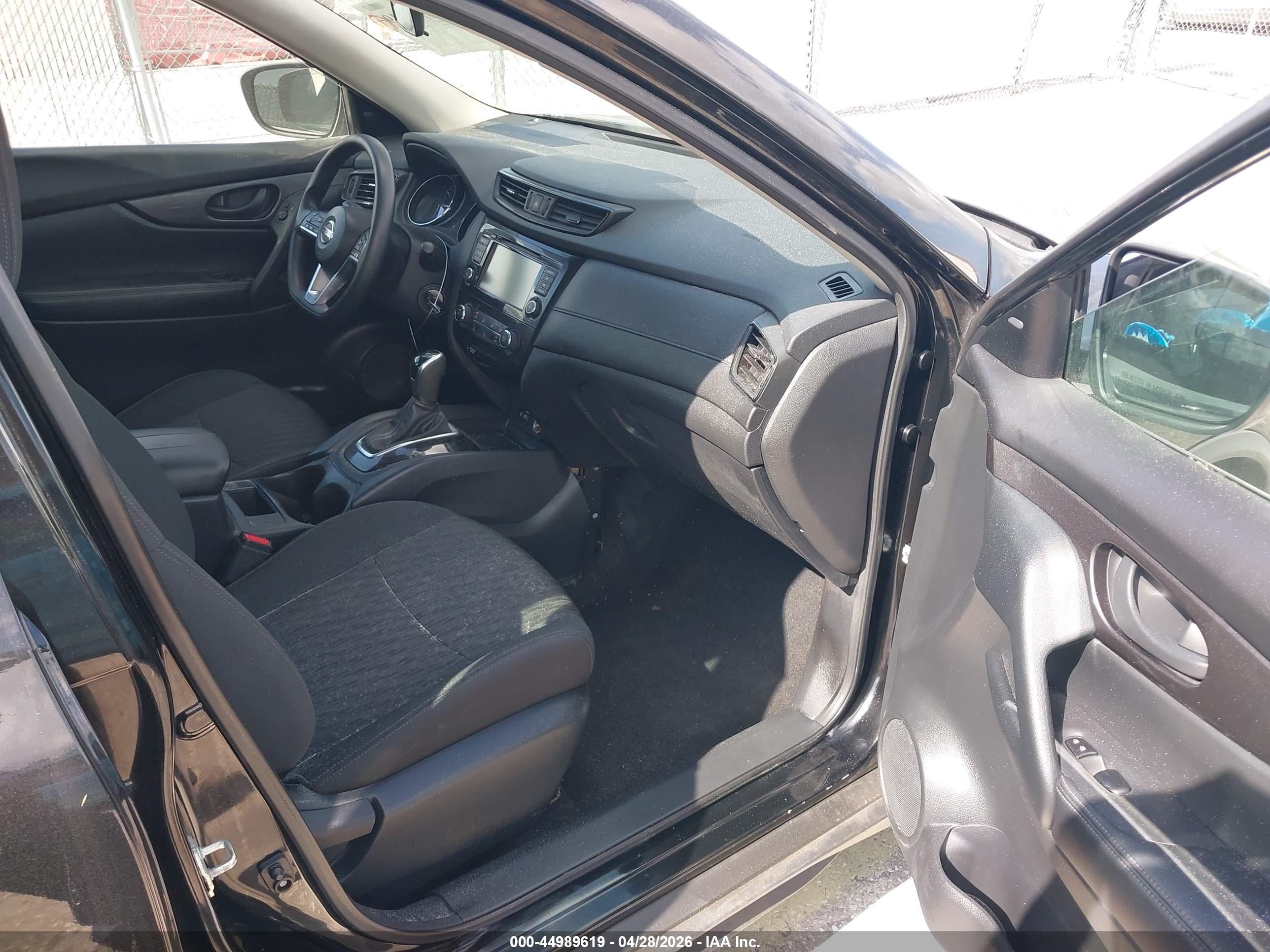 NISSAN ROGUE image 5