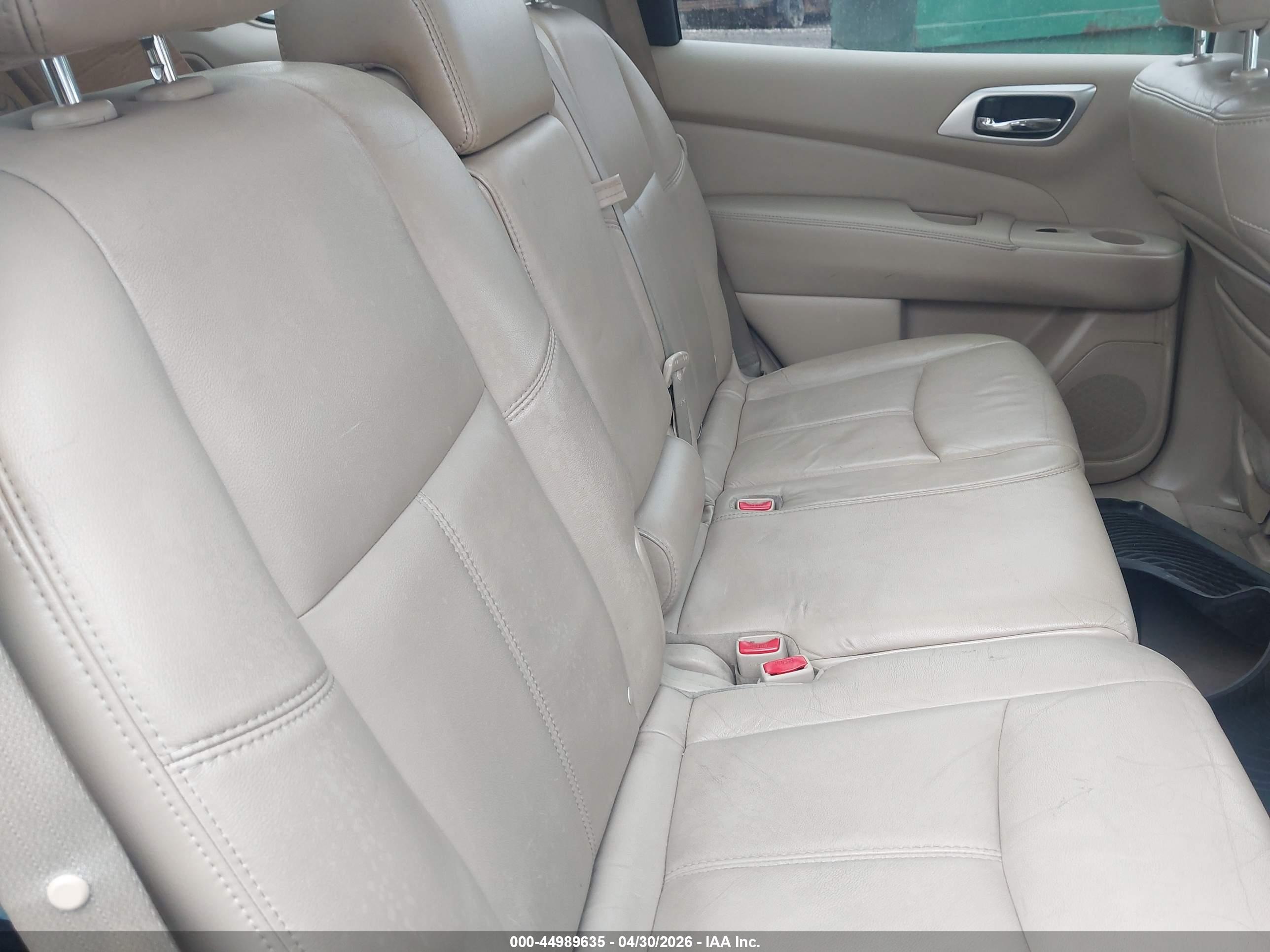 NISSAN PATHFINDER image 8