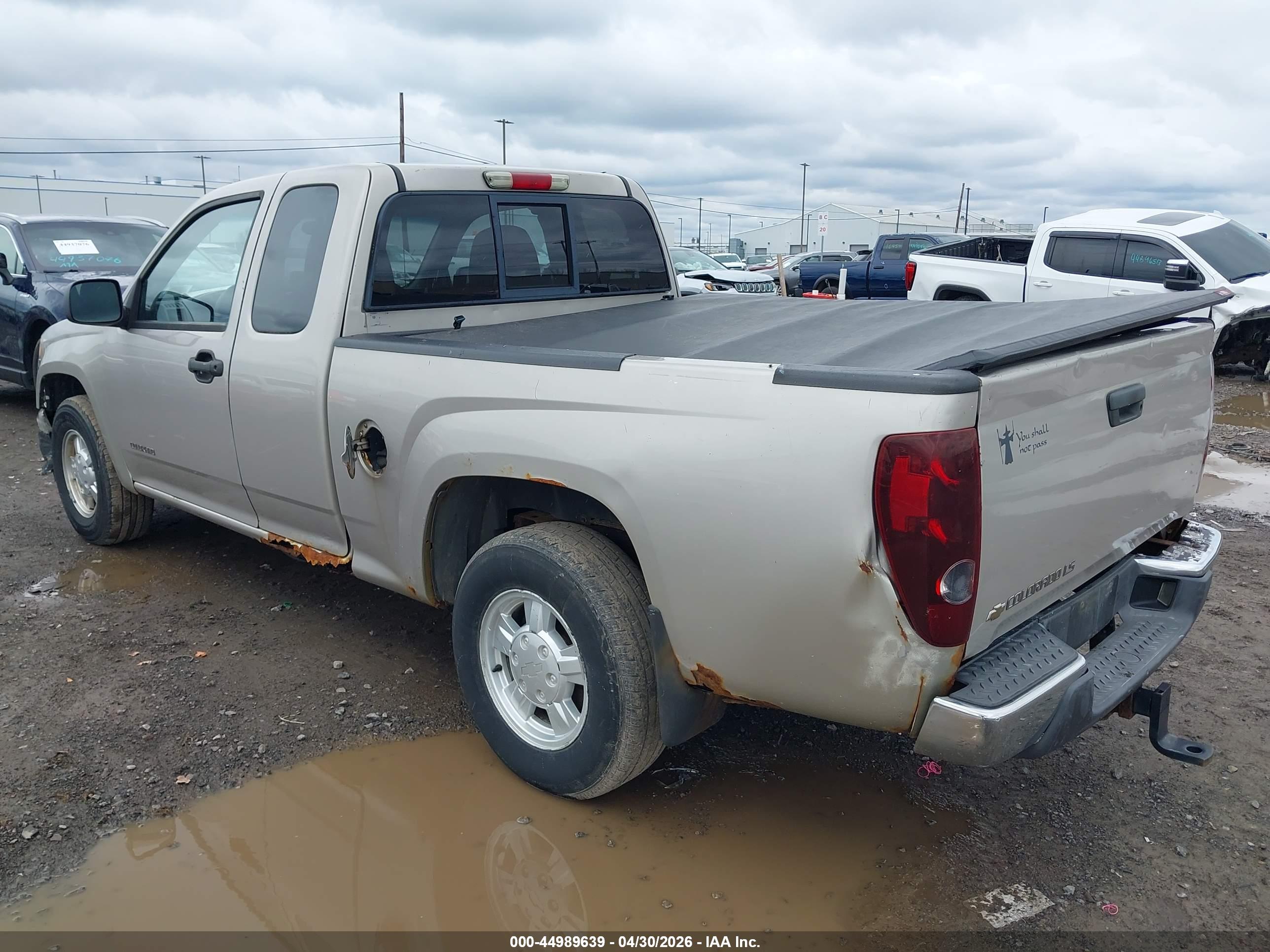 CHEVROLET COLORADO image 3