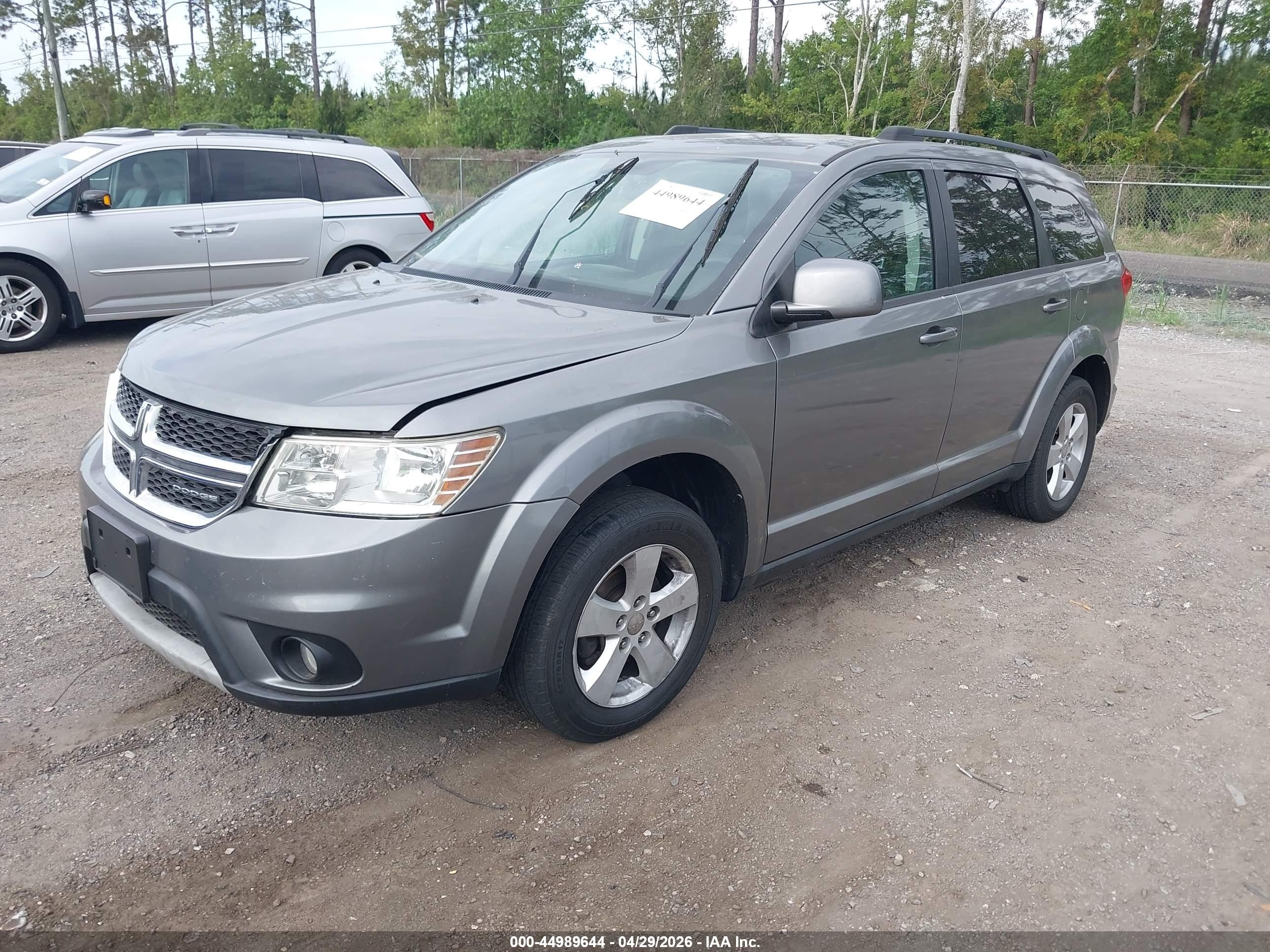 DODGE JOURNEY image 2