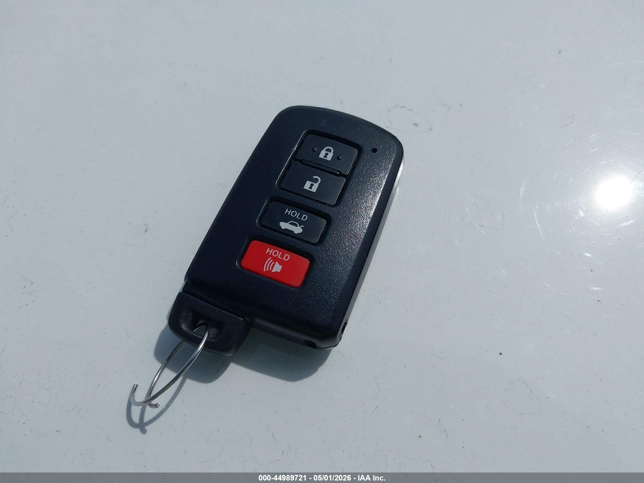 TOYOTA CAMRY image 11
