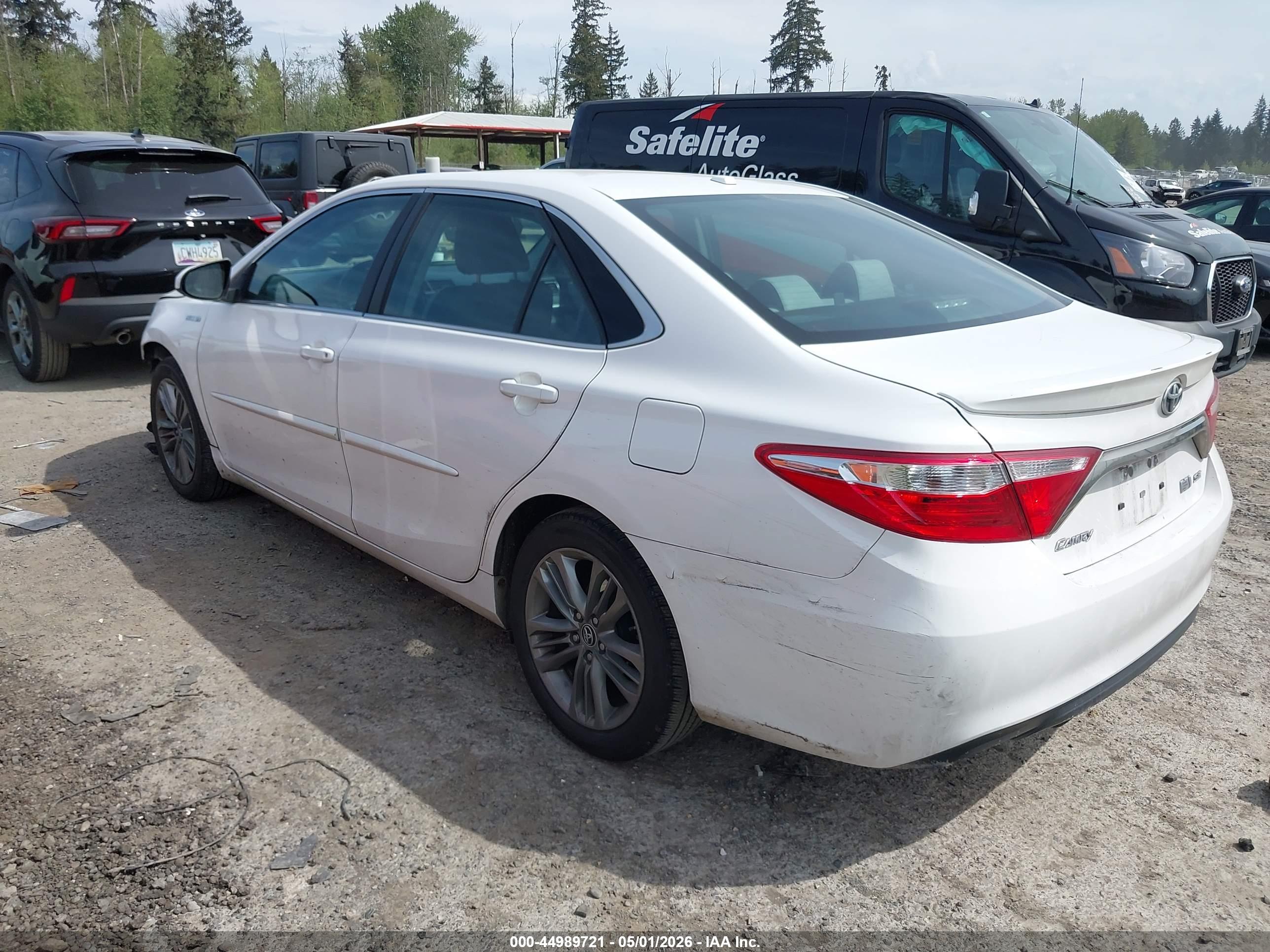 TOYOTA CAMRY image 3