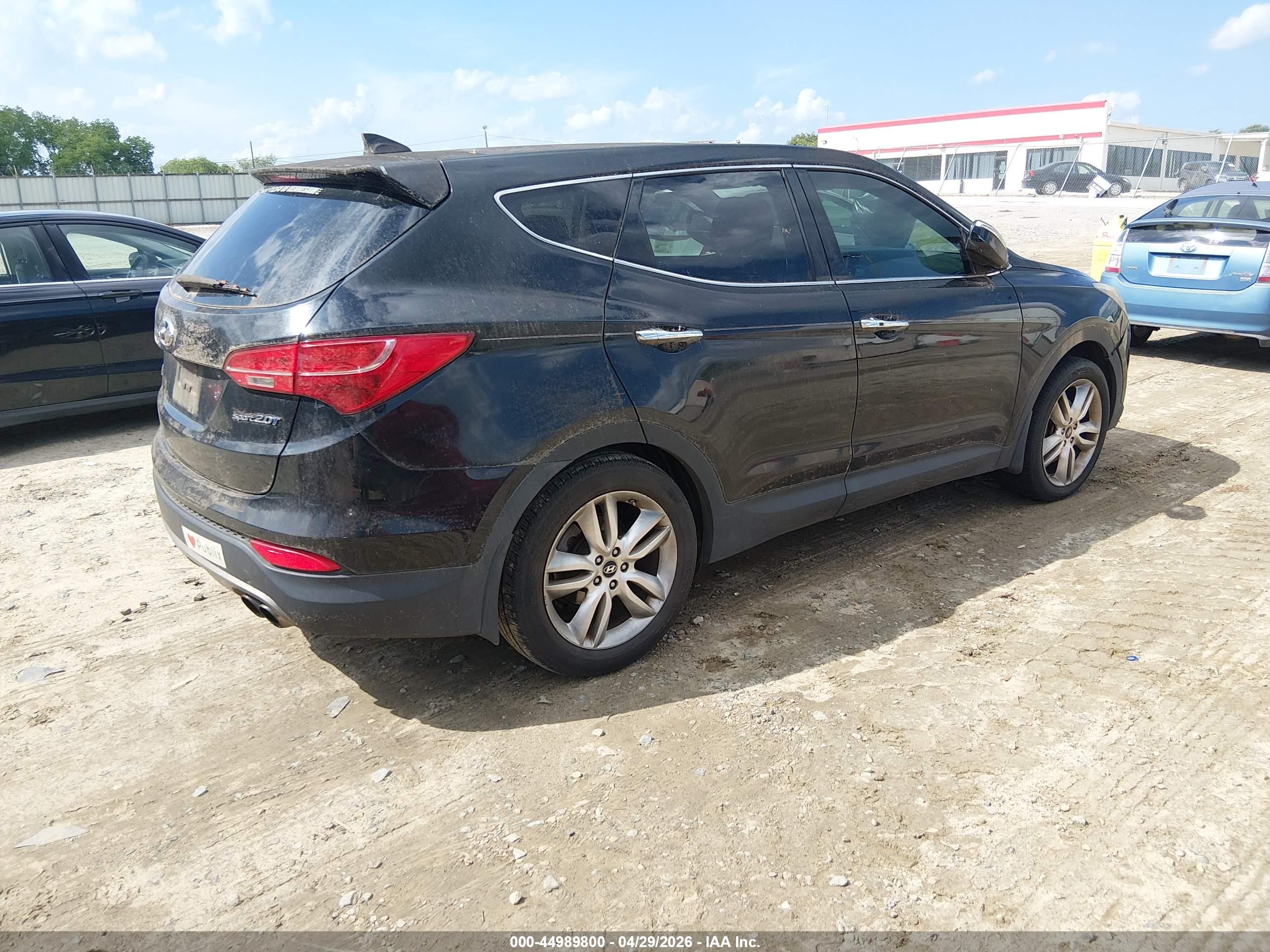 HYUNDAI SANTA image 4