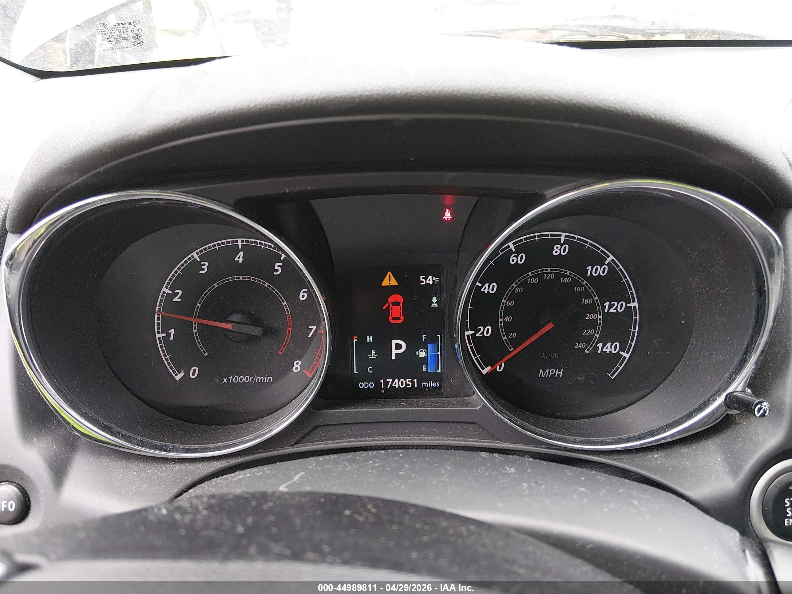 MITSUBISHI OUTLANDER image 7
