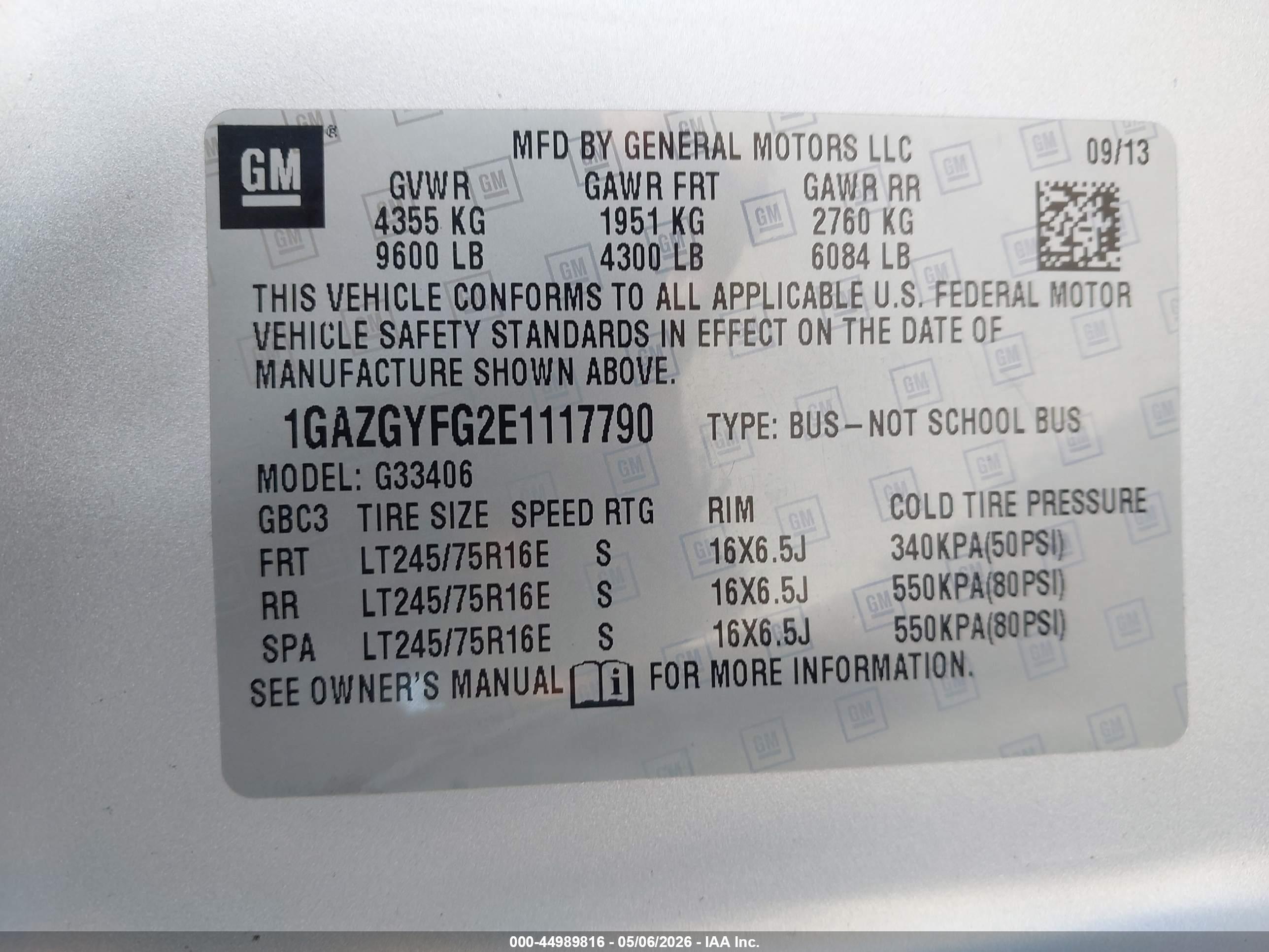 CHEVROLET EXPRESS image 9