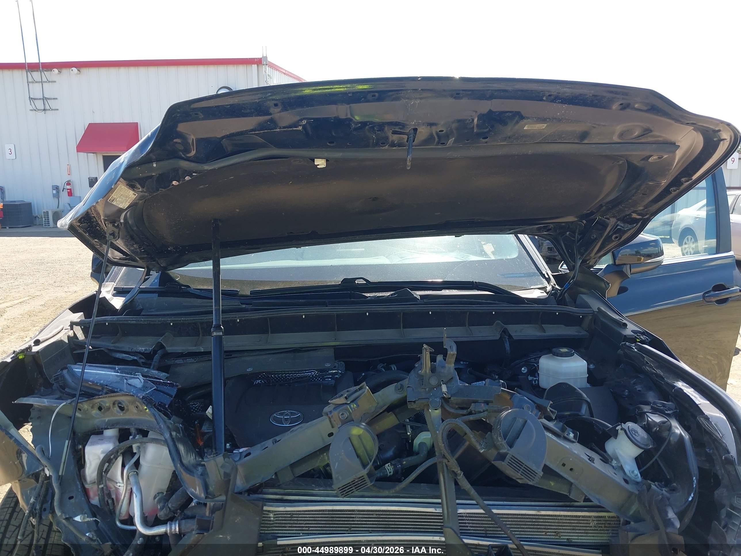 TOYOTA HIGHLANDER image 10