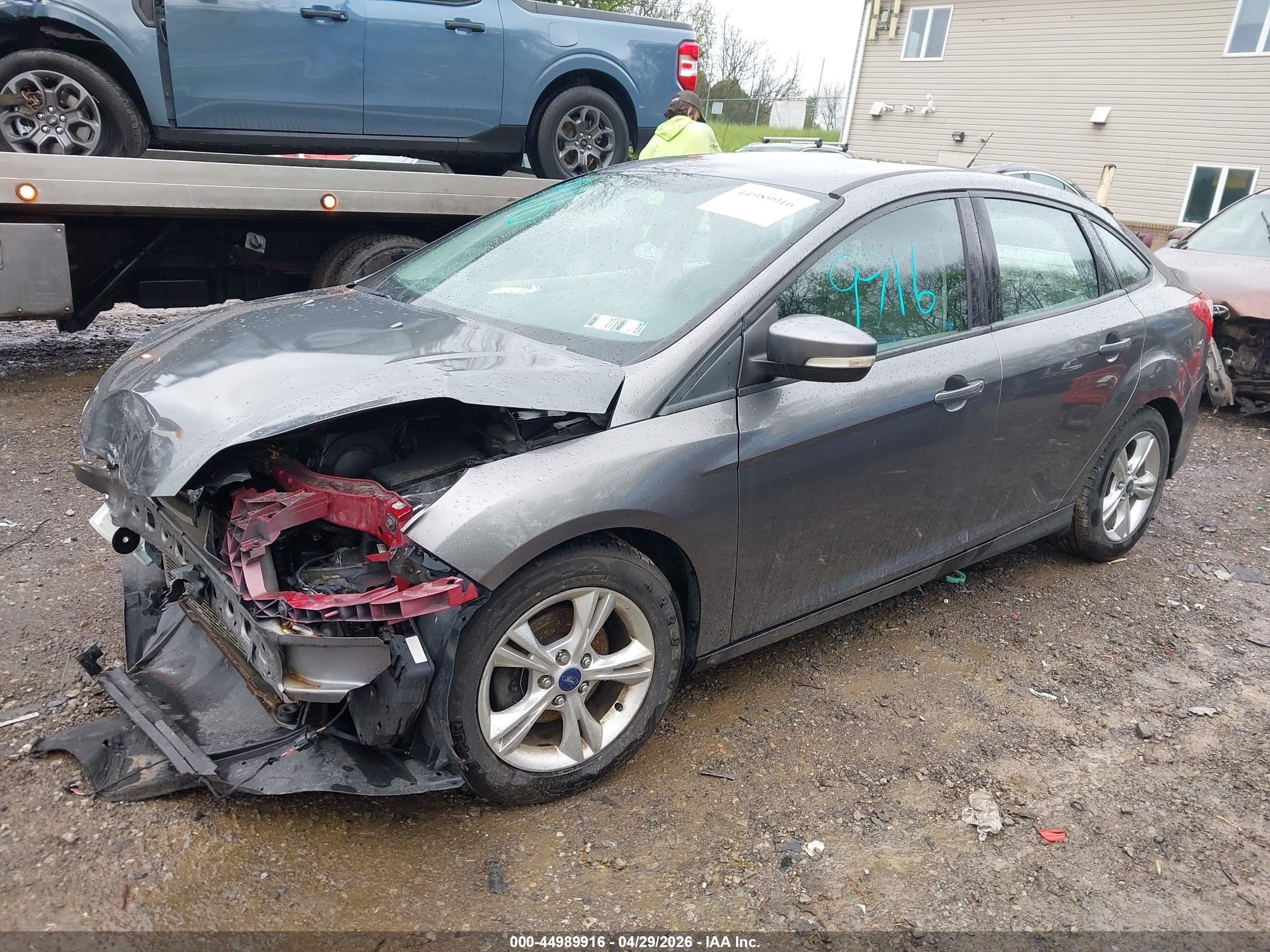 FORD FOCUS image 2