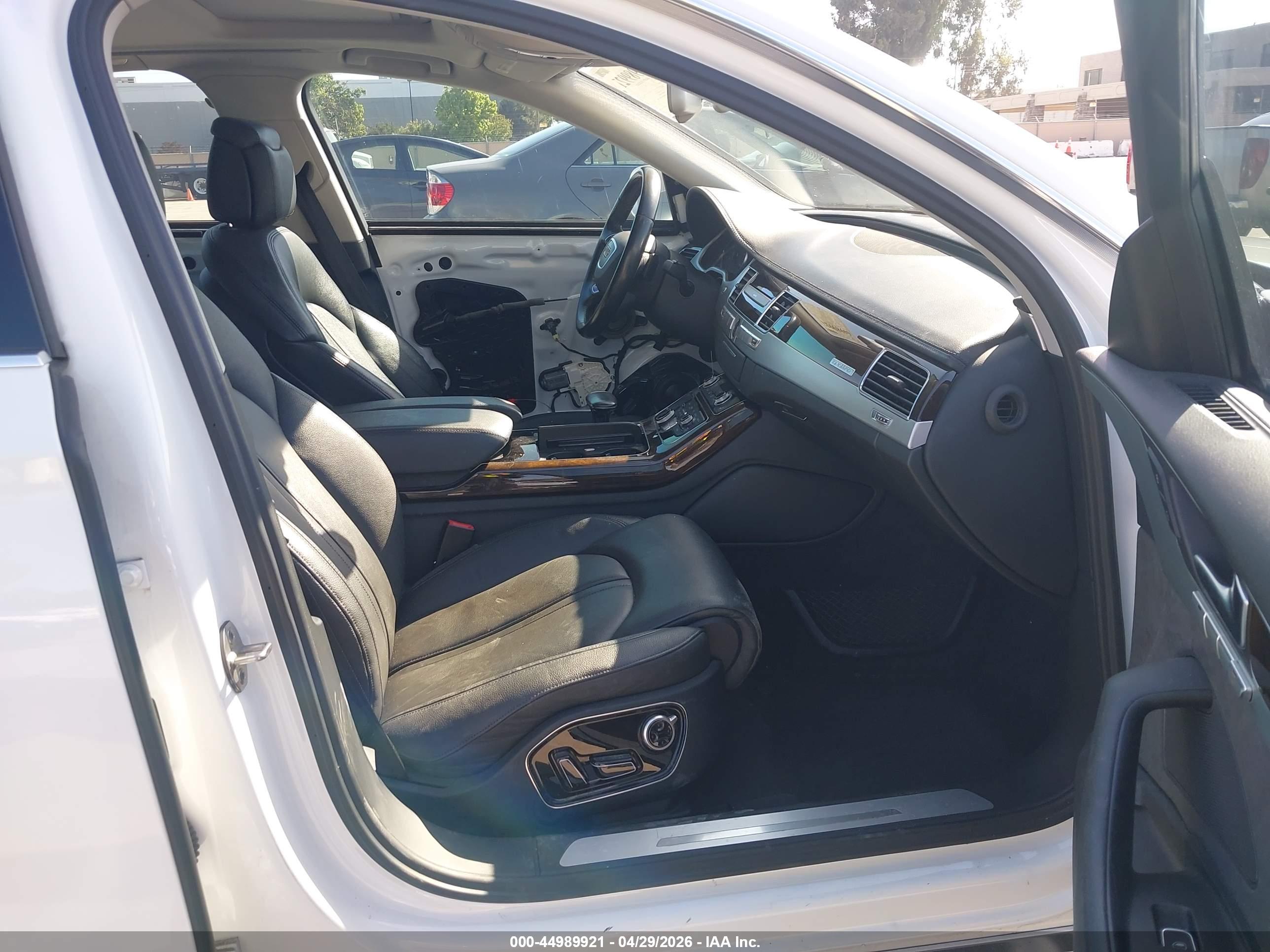 AUDI A8 image 5