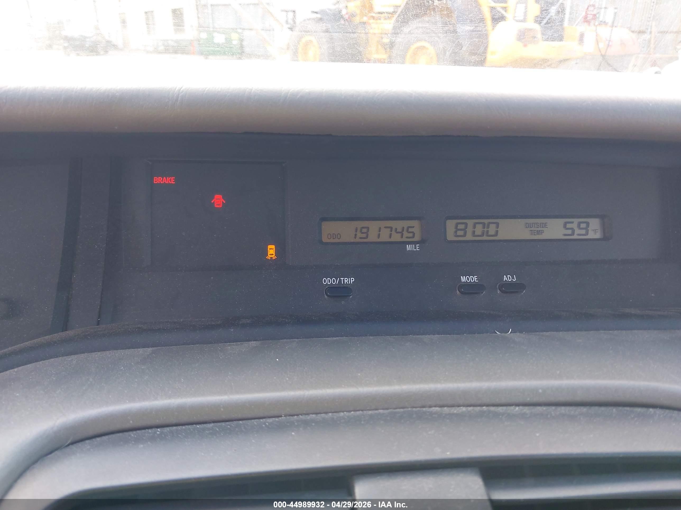 TOYOTA AVALON image 7