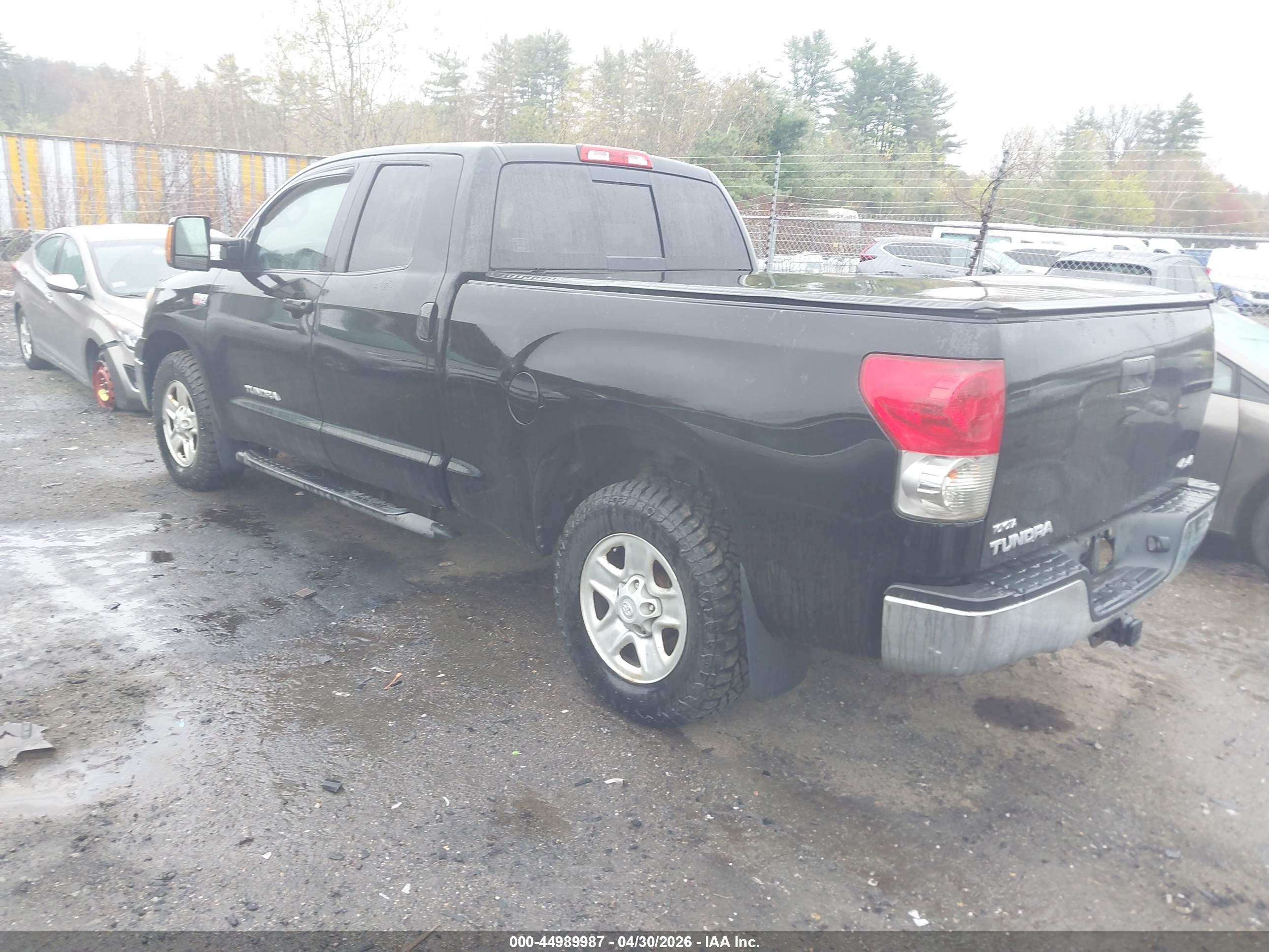 TOYOTA TUNDRA image 3