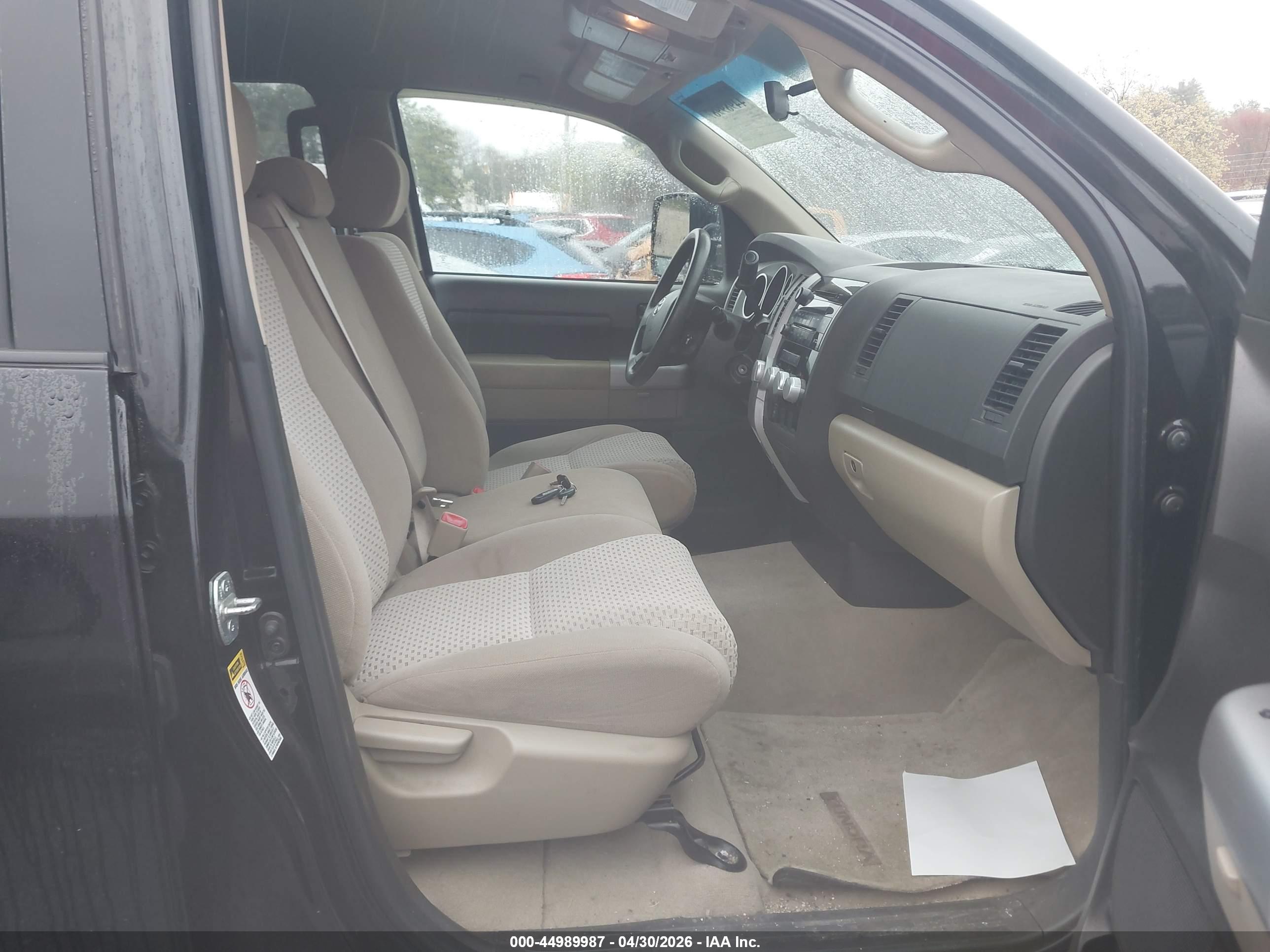 TOYOTA TUNDRA image 5