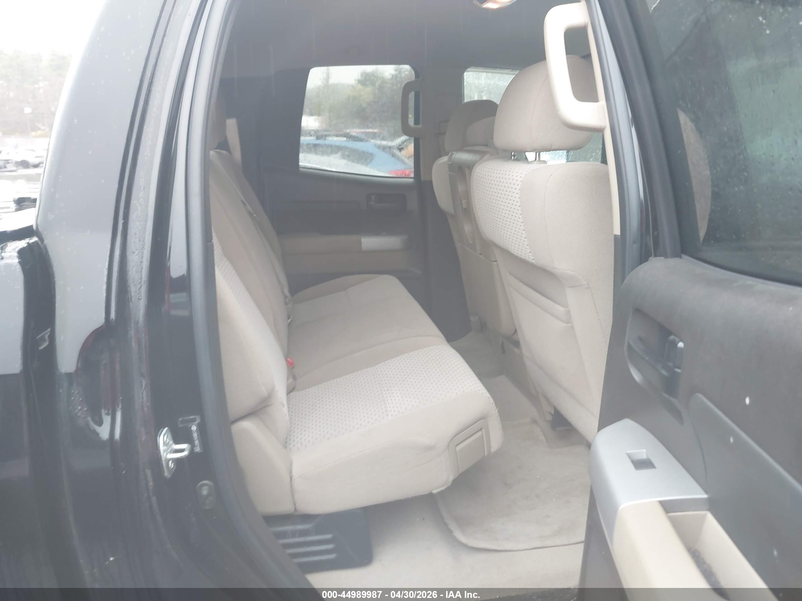 TOYOTA TUNDRA image 8