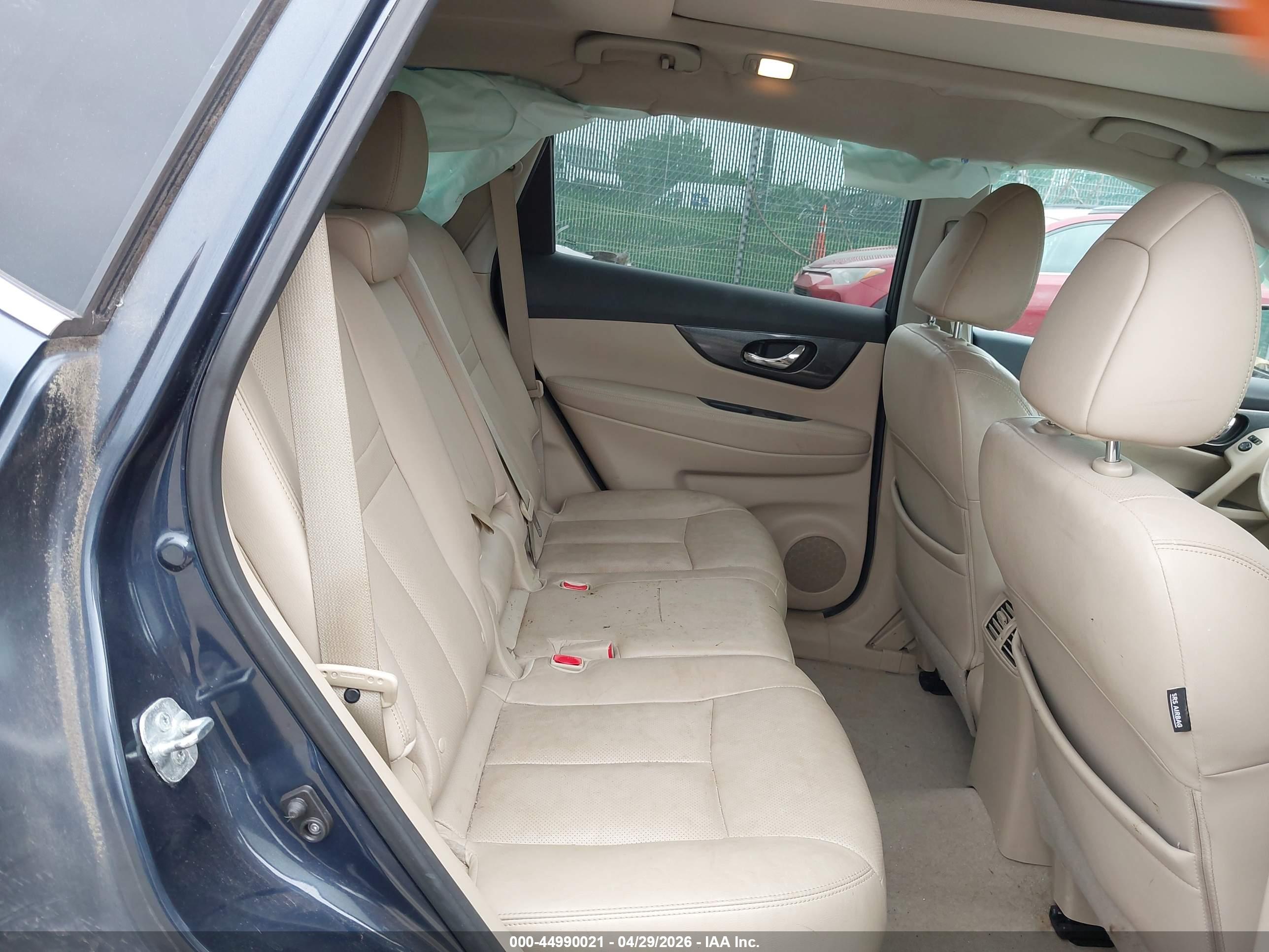 NISSAN ROGUE image 8