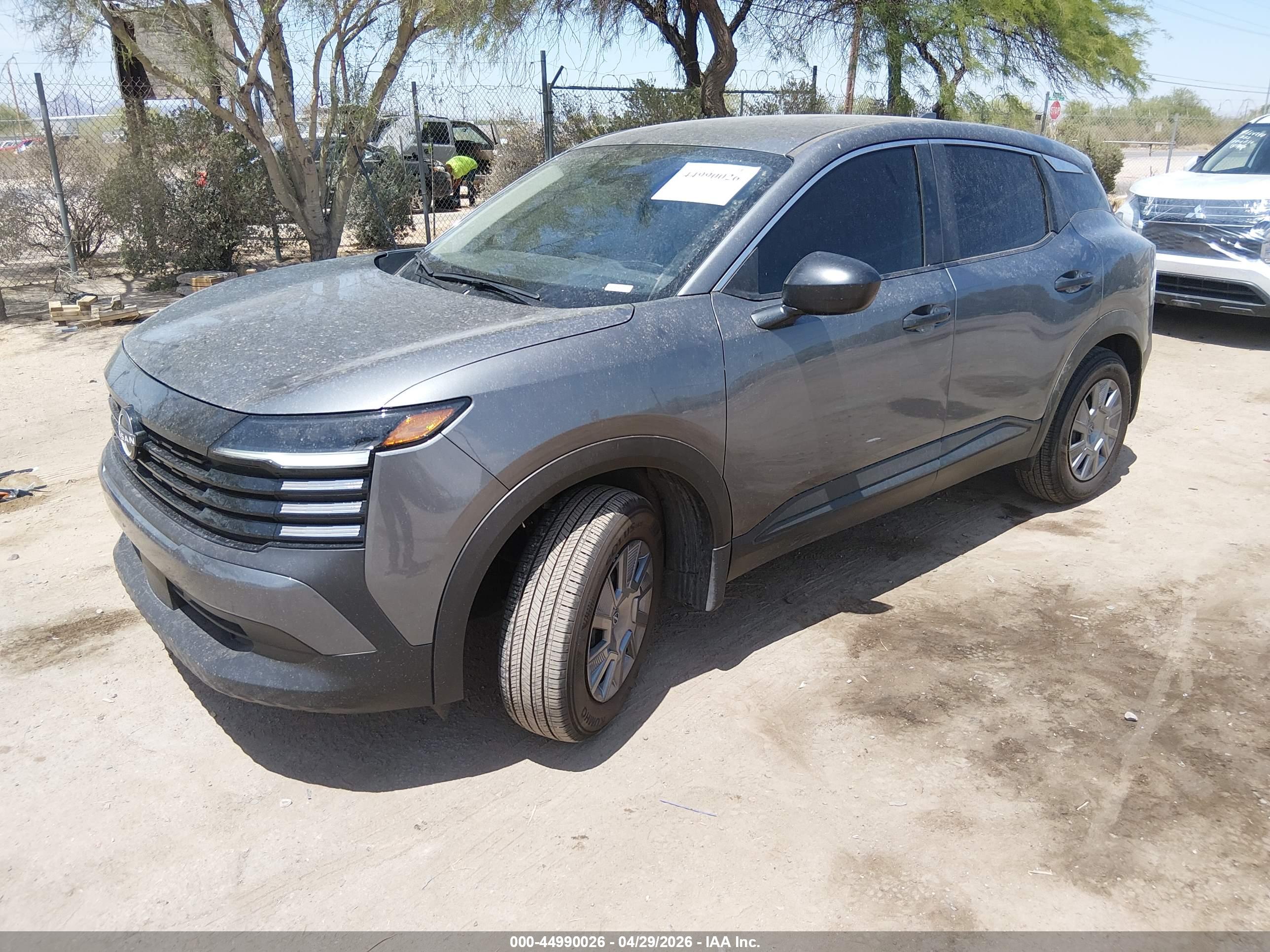 NISSAN KICKS image 2