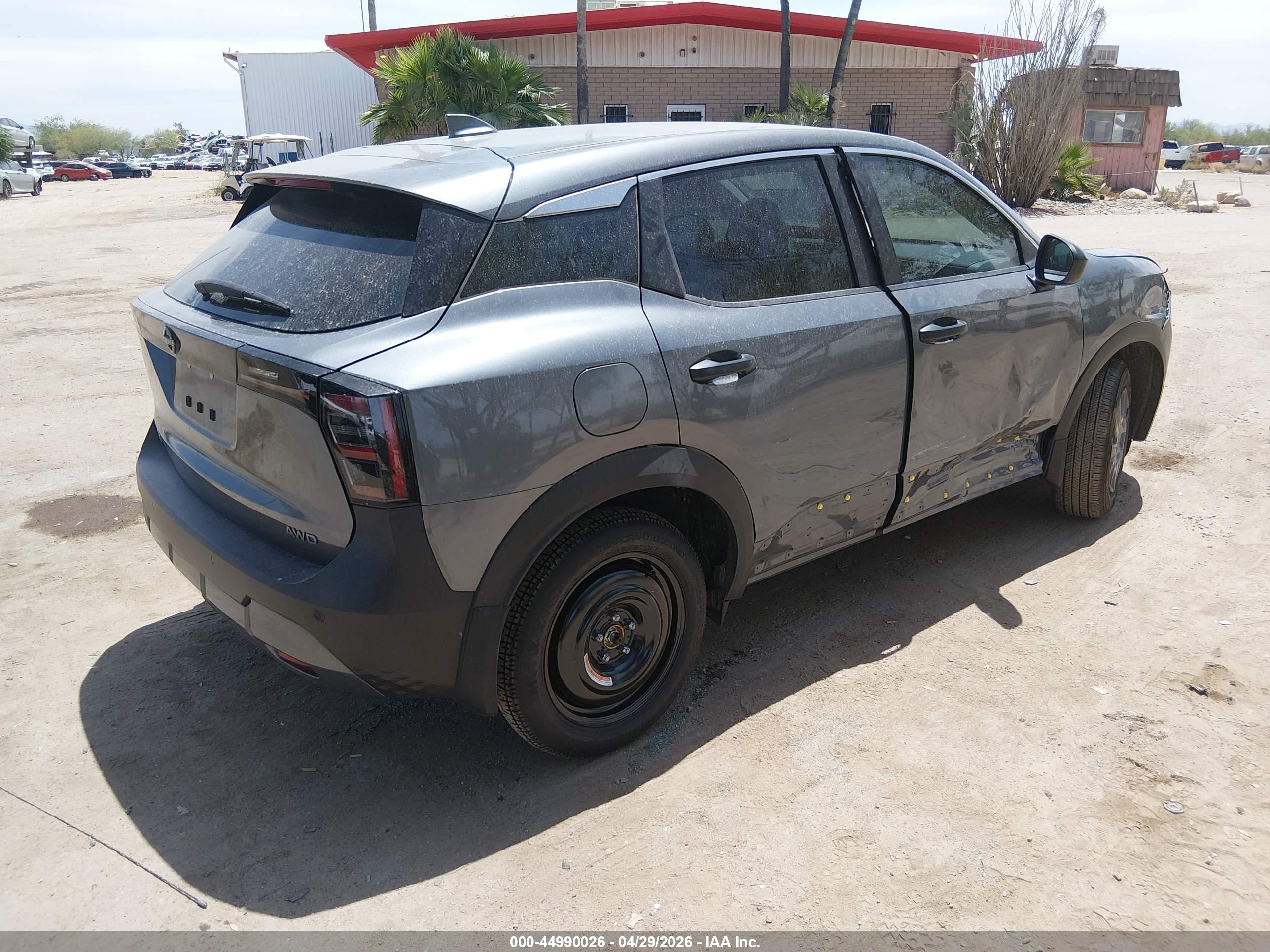 NISSAN KICKS image 4