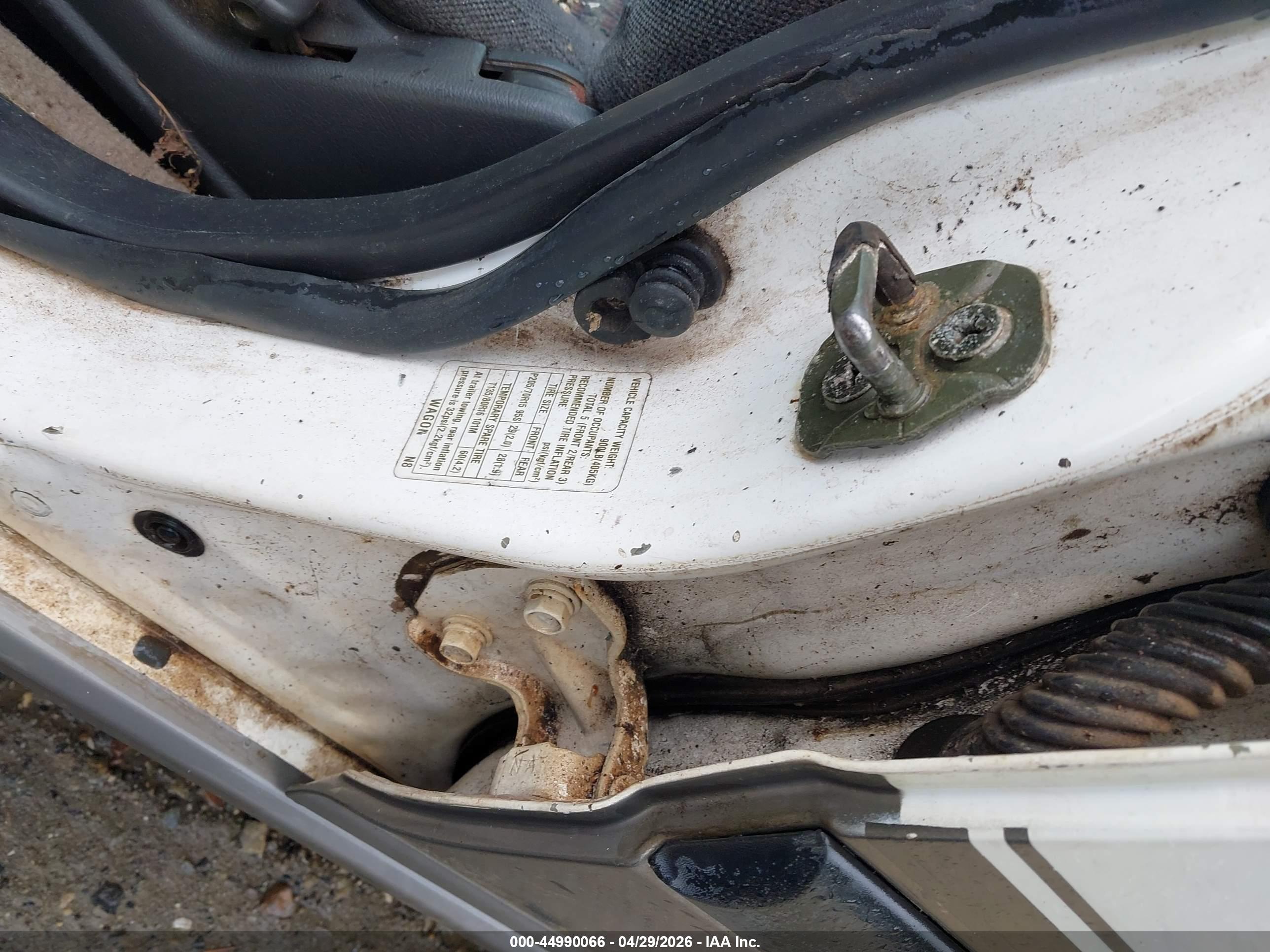 SUBARU LEGACY image 9