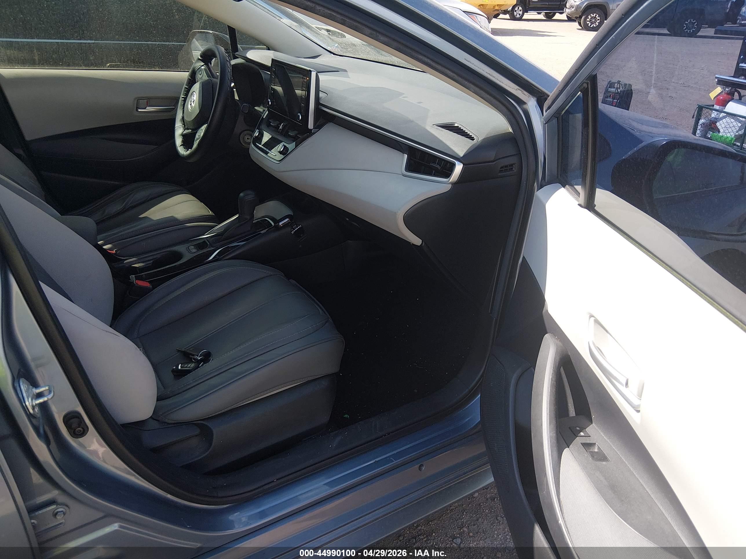 TOYOTA COROLLA image 5
