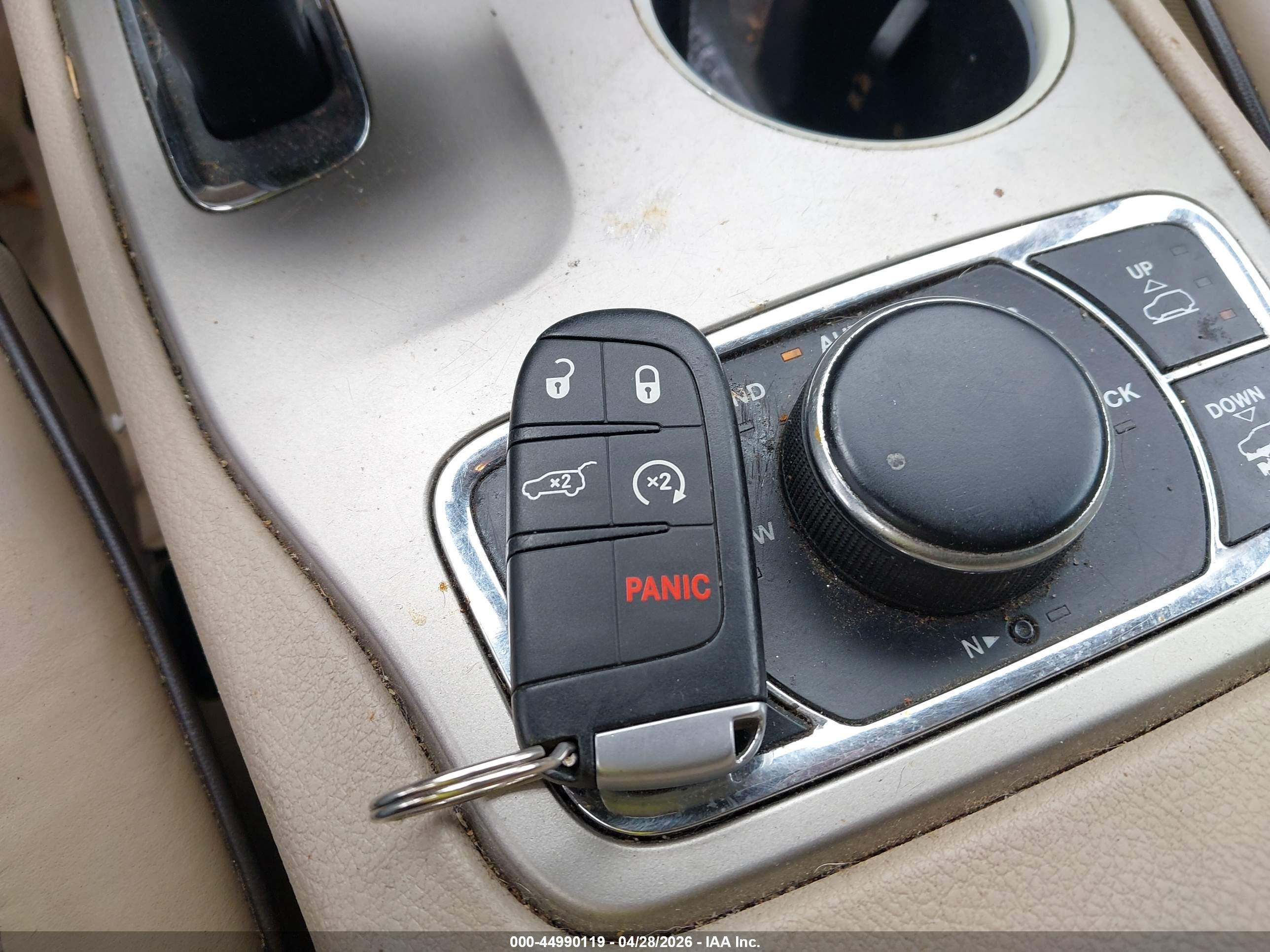 JEEP GRAND image 11