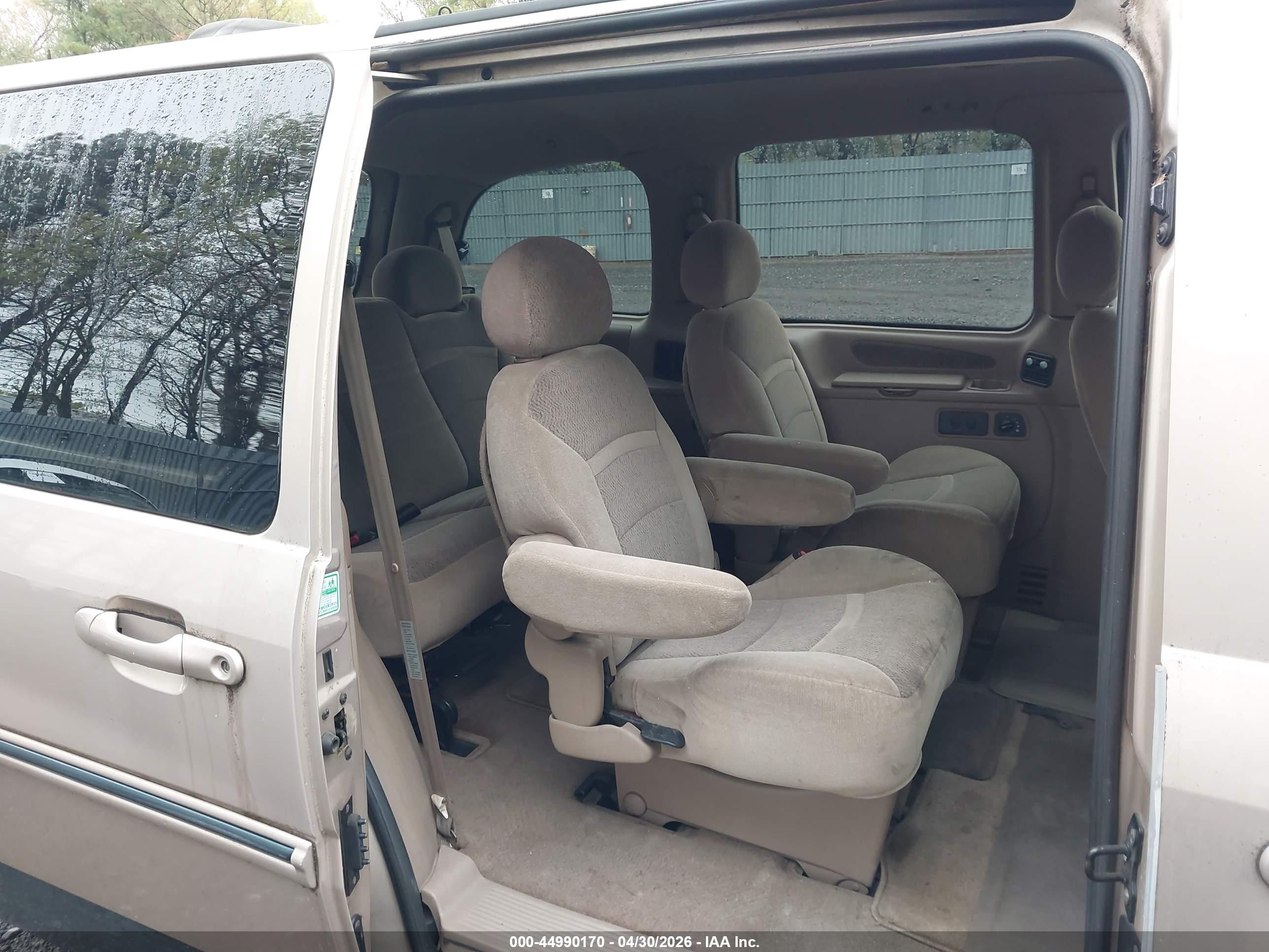 FORD WINDSTAR image 8
