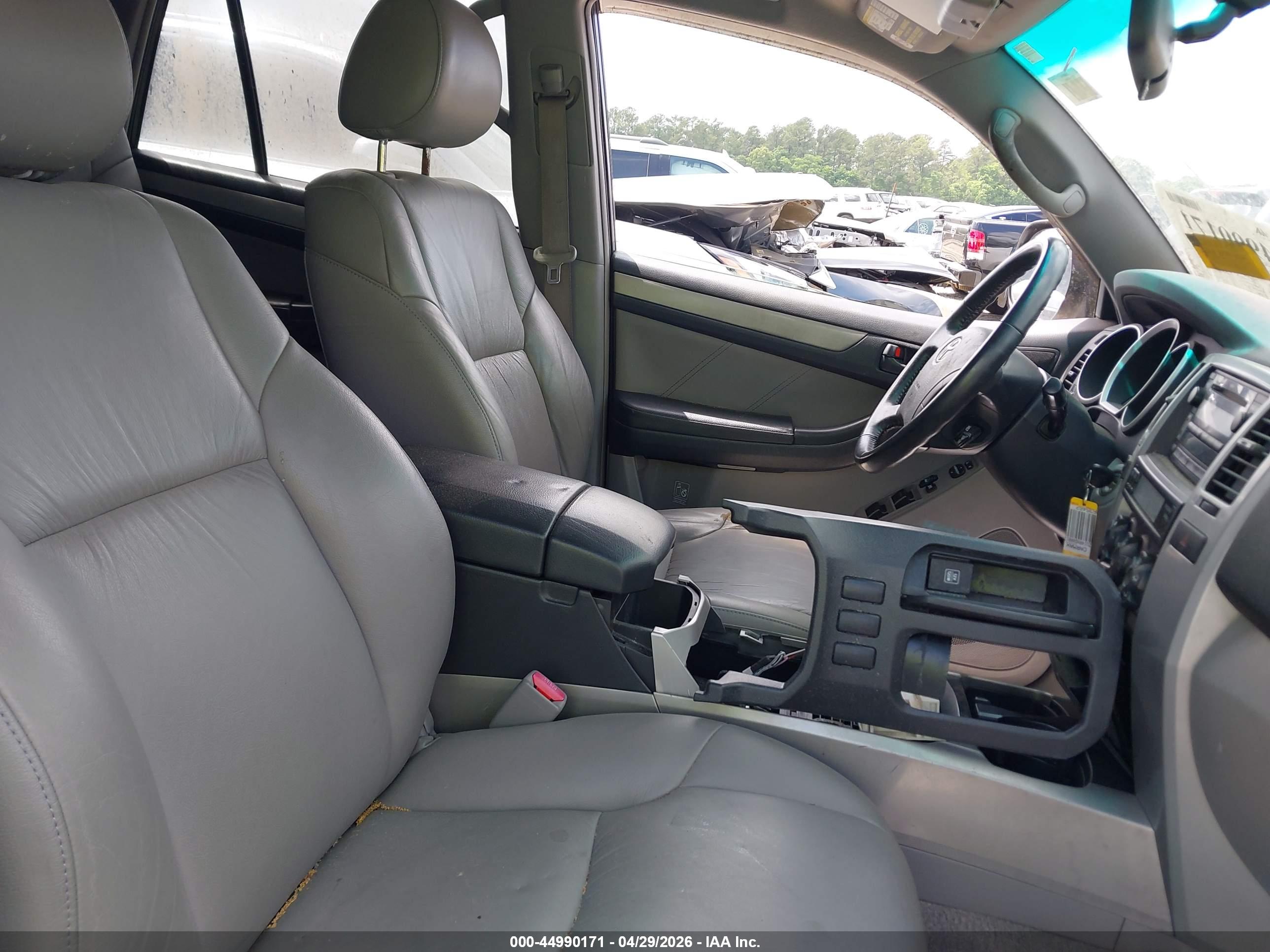 TOYOTA 4RUNNER image 5