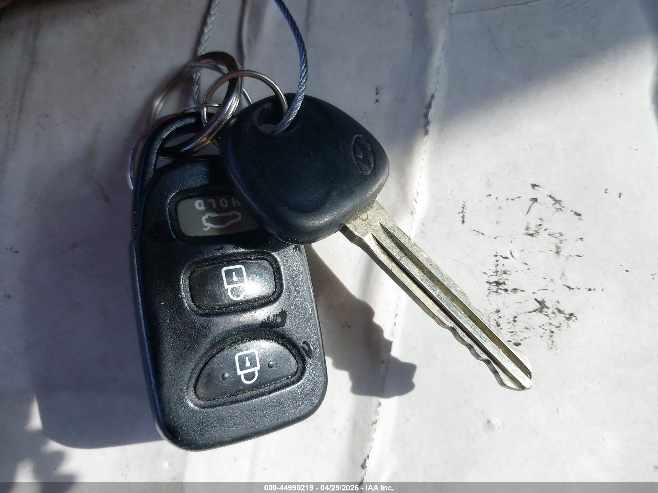 HYUNDAI ELANTRA image 11