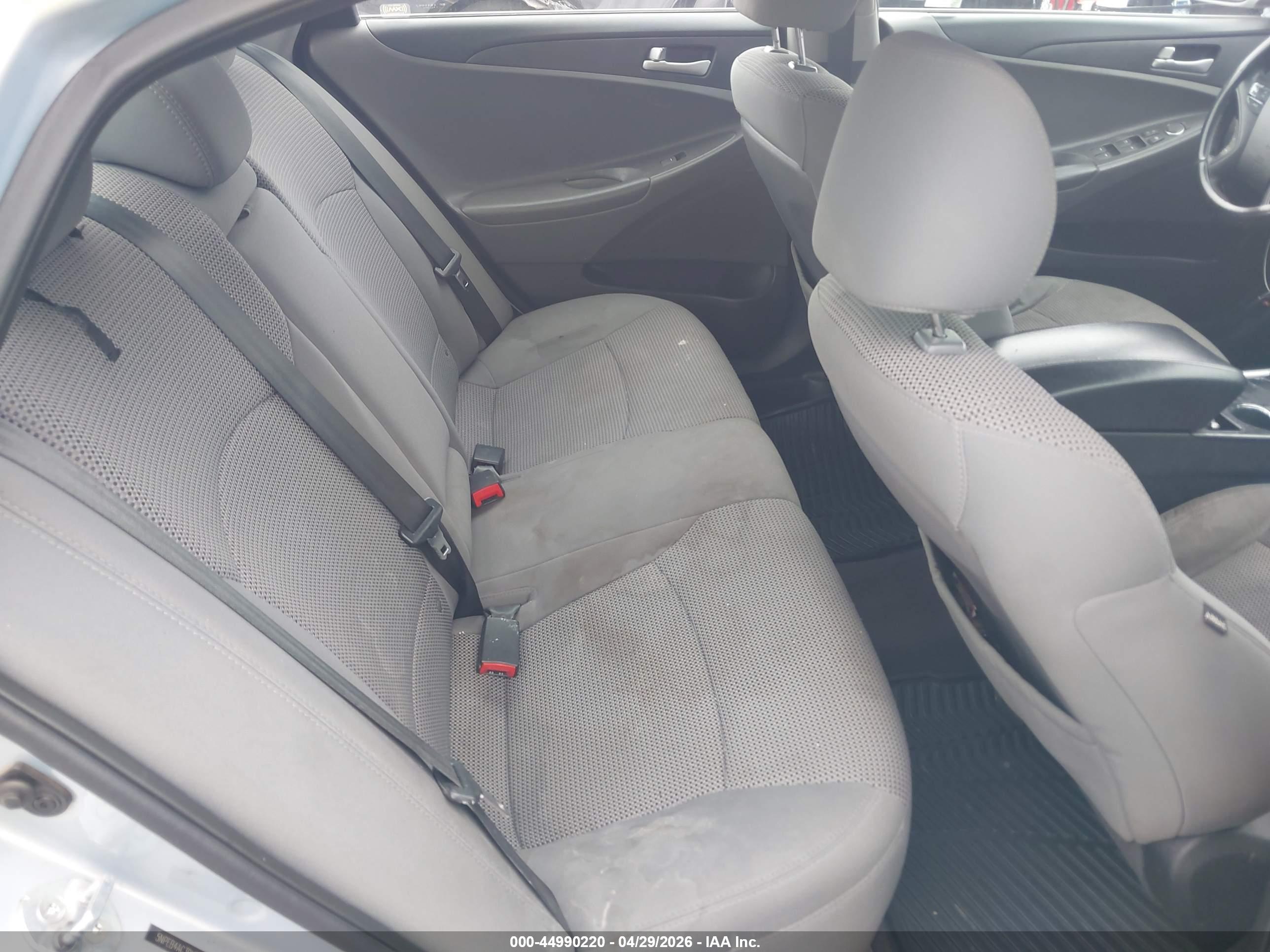 HYUNDAI SONATA image 8