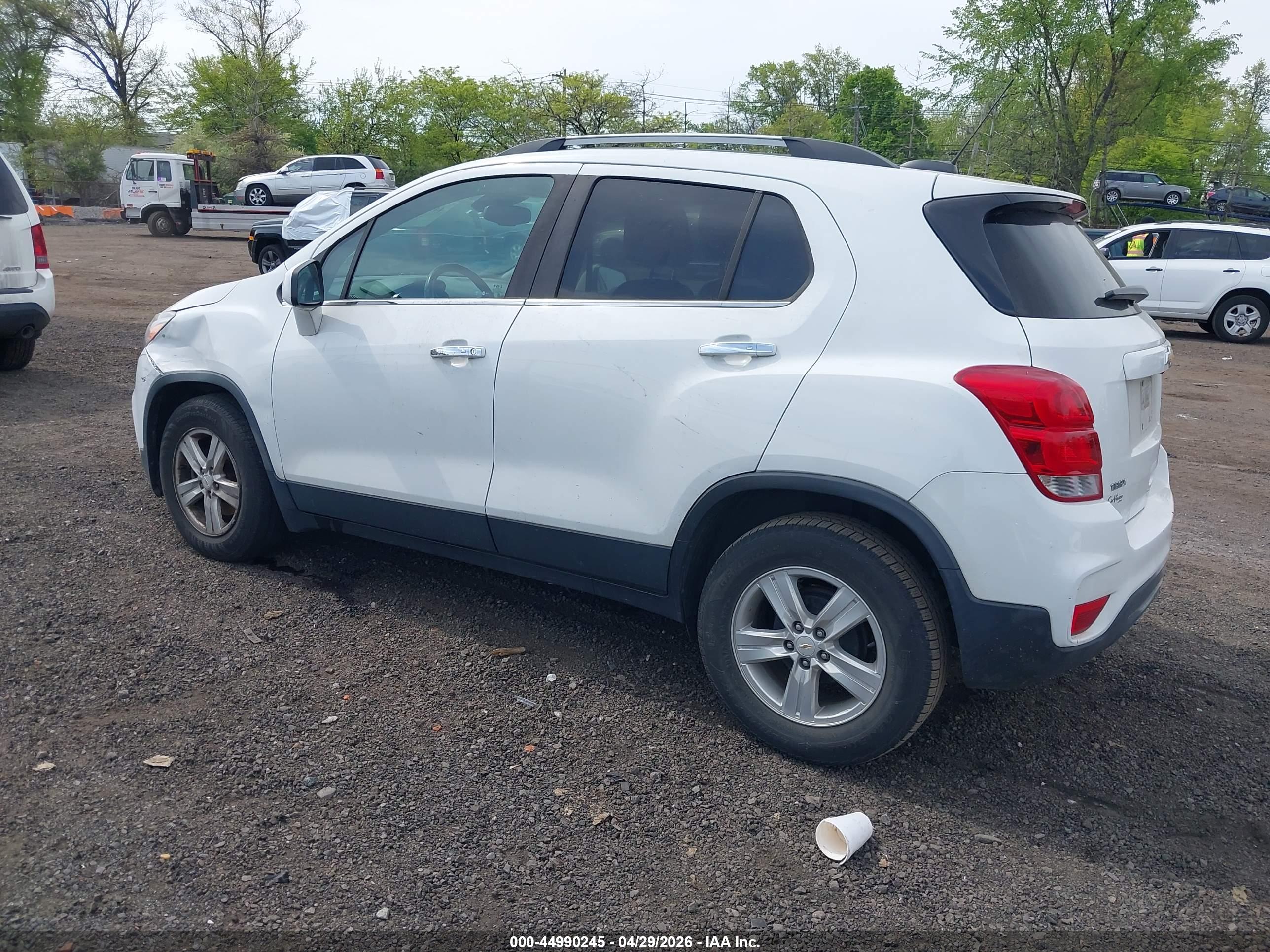 CHEVROLET TRAX image 3