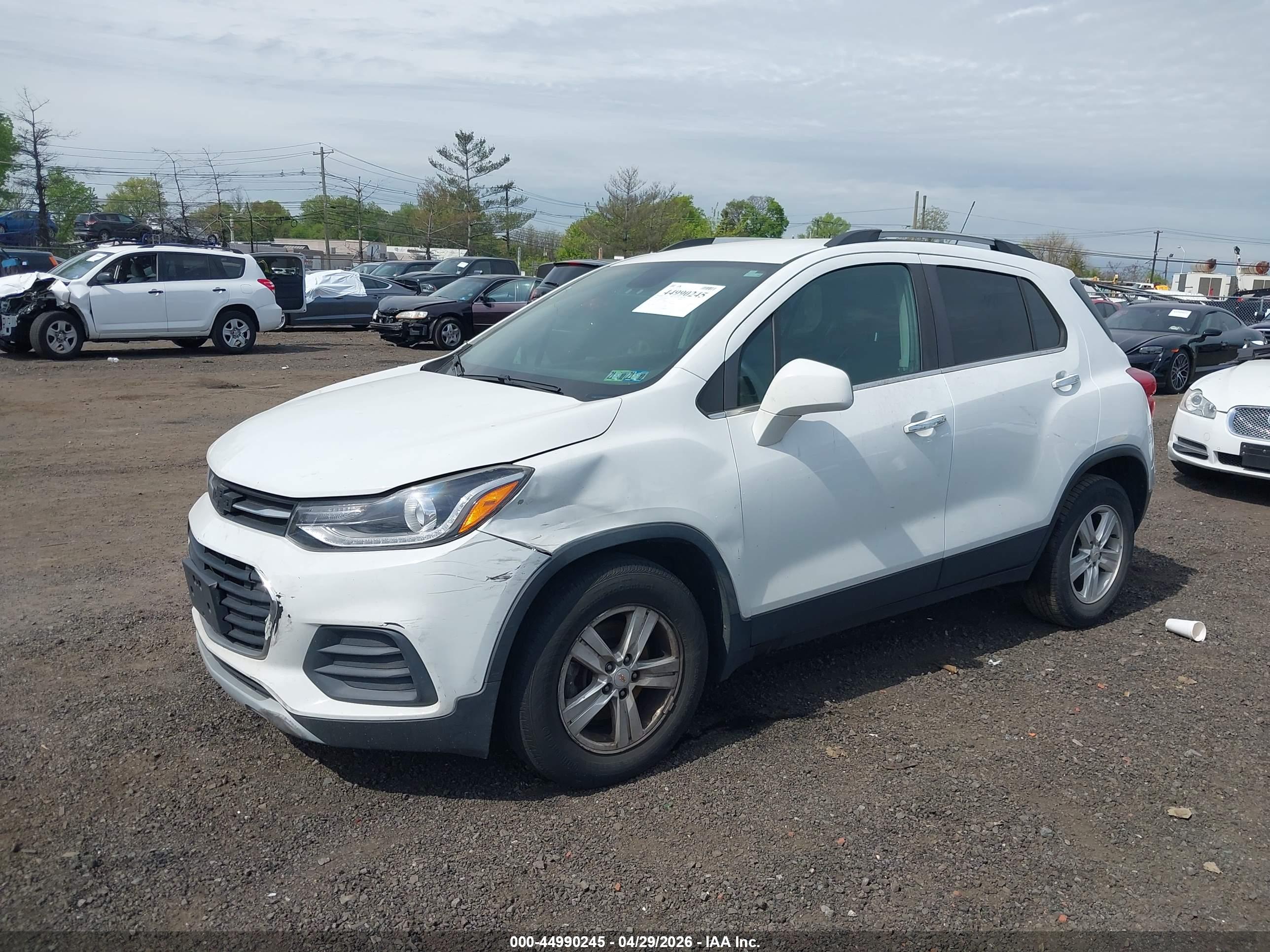 CHEVROLET TRAX image 6