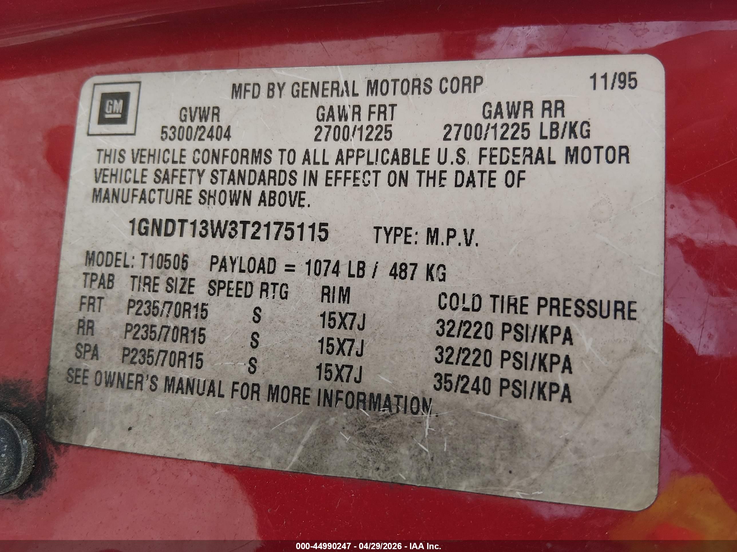 CHEVROLET BLAZER image 9