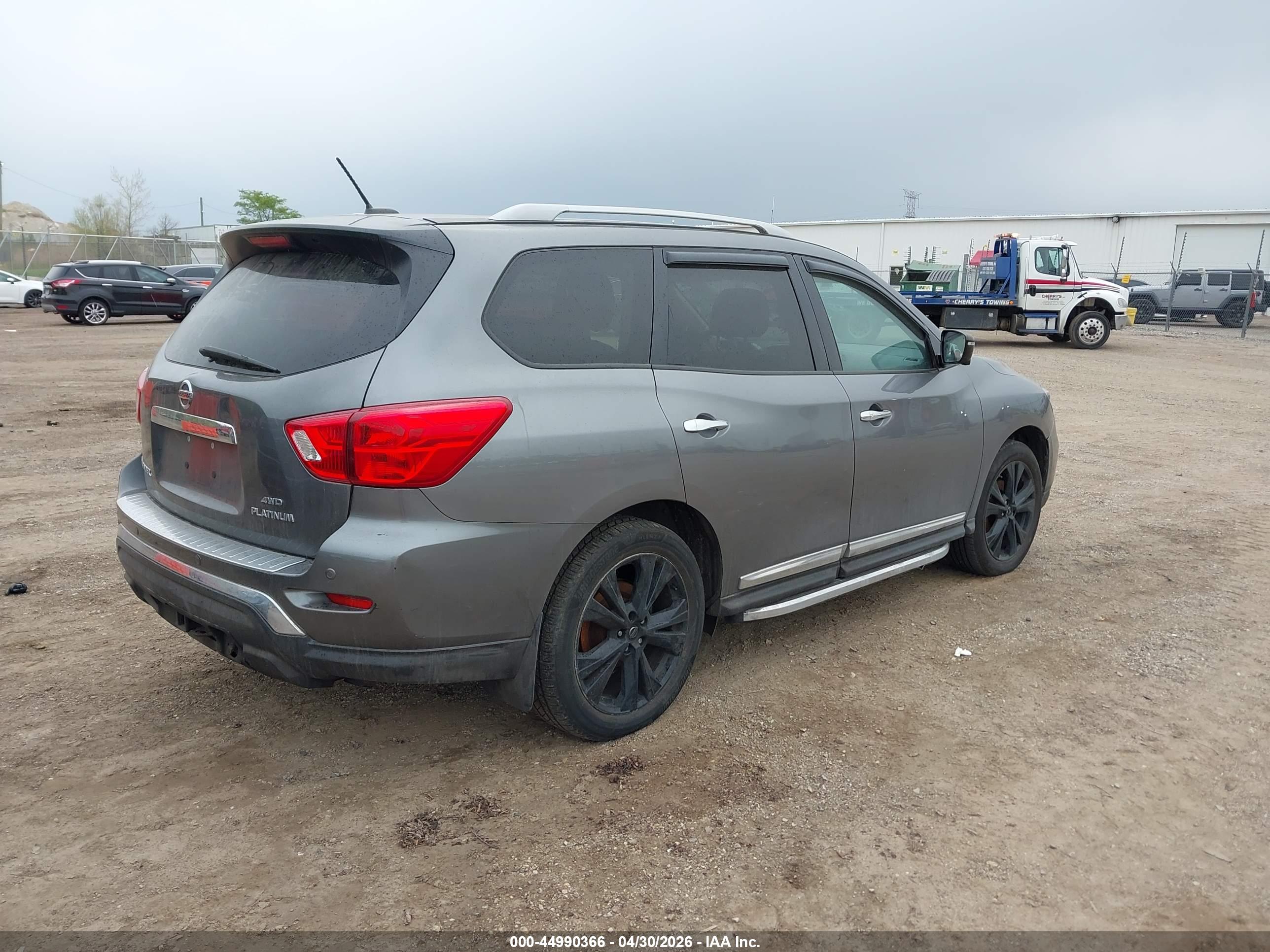 NISSAN PATHFINDER image 4