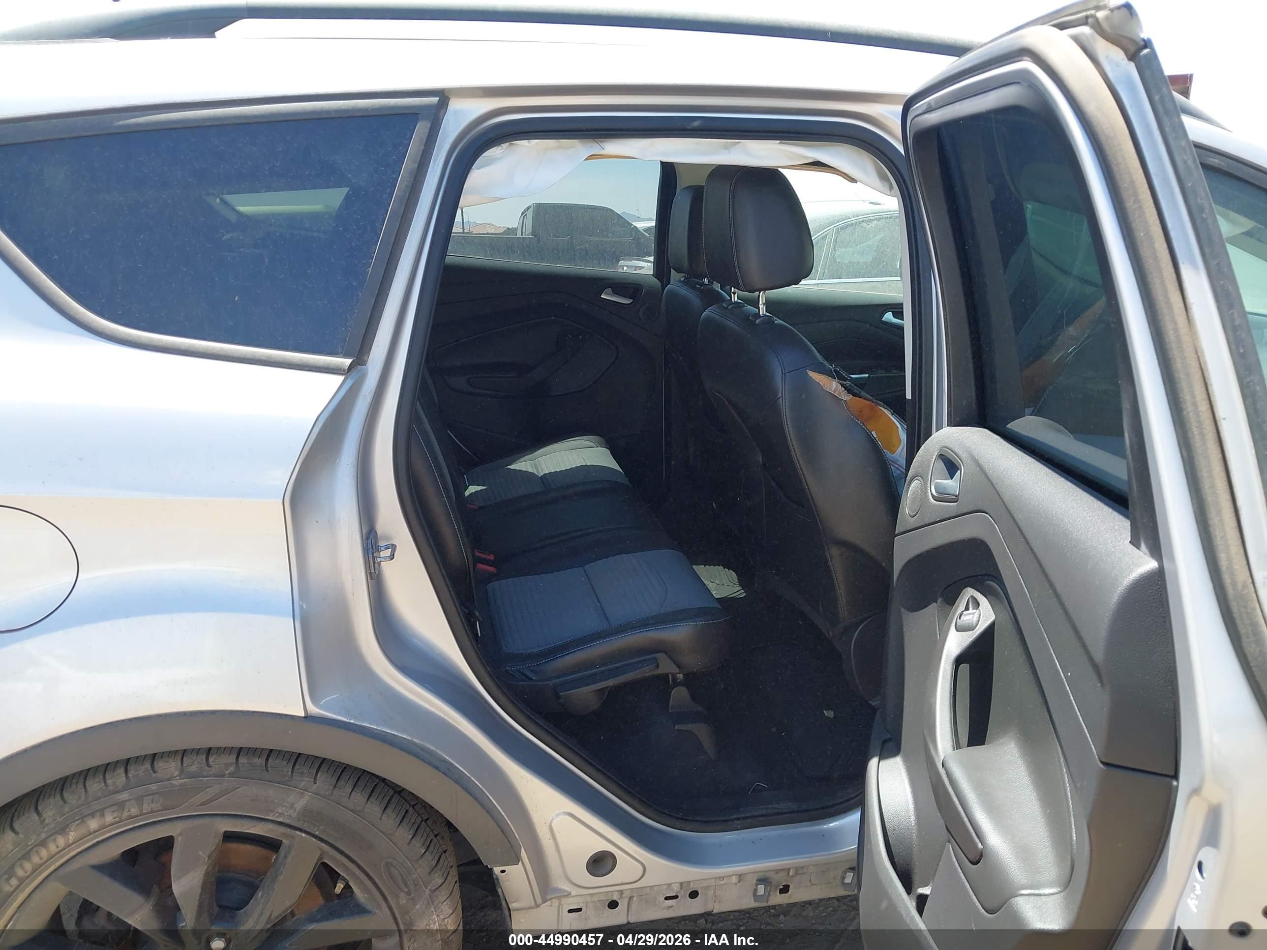 FORD ESCAPE image 8