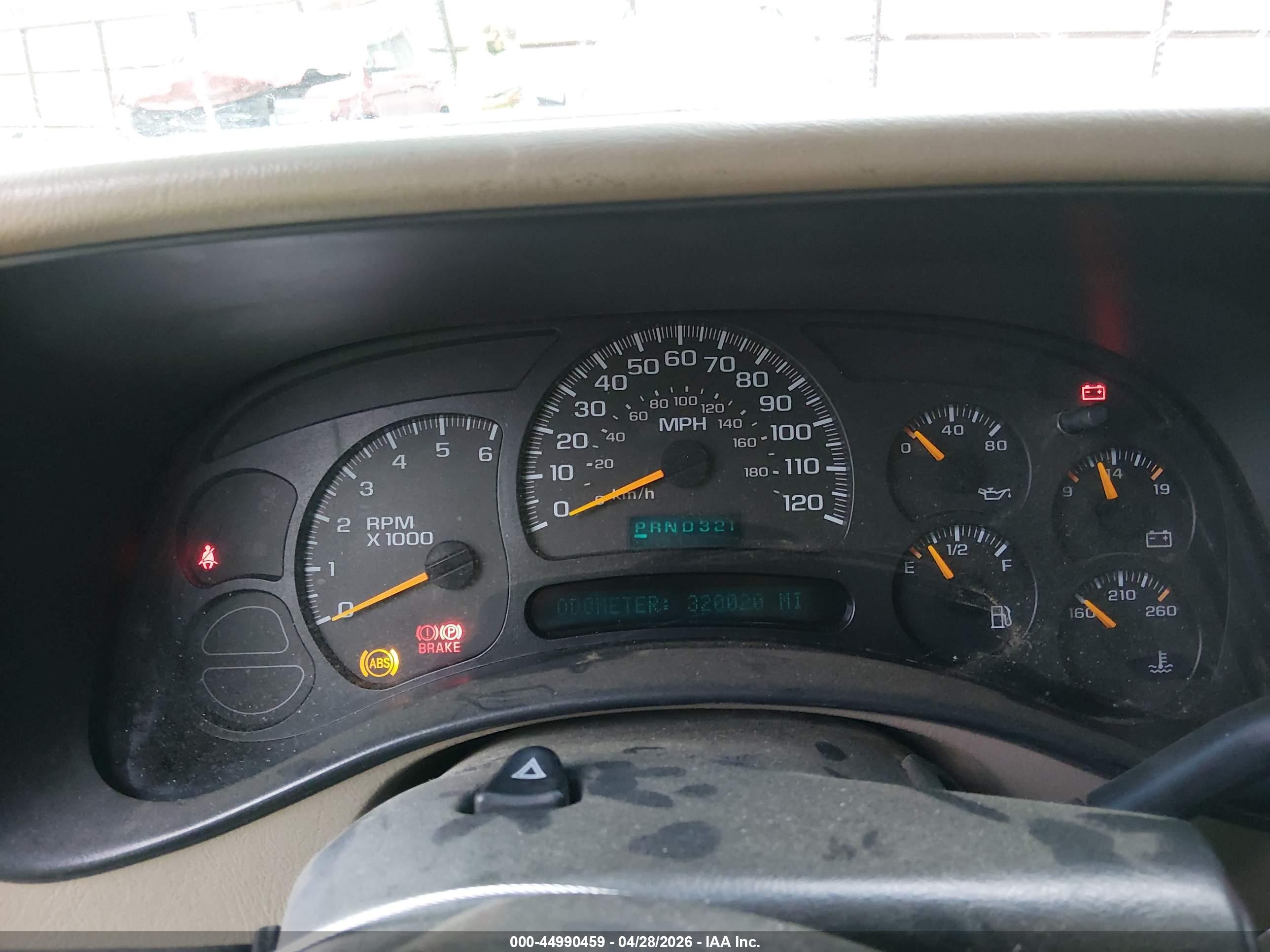 CHEVROLET SILVERADO image 7