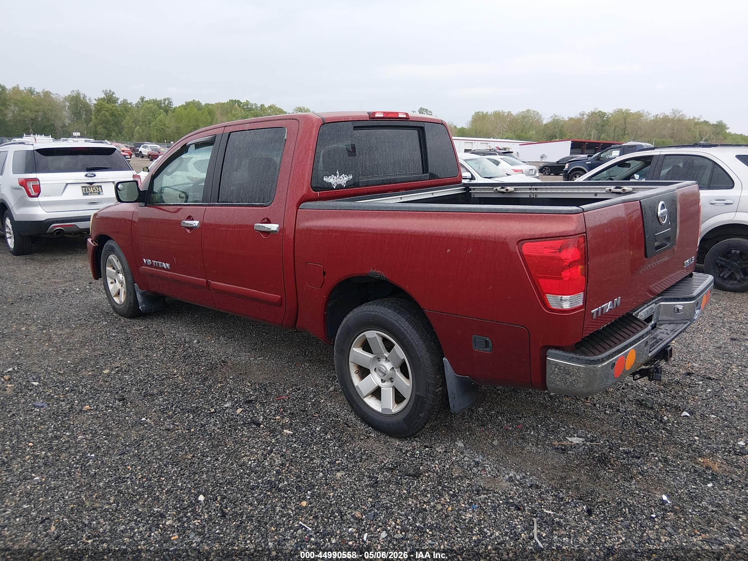 NISSAN TITAN image 3