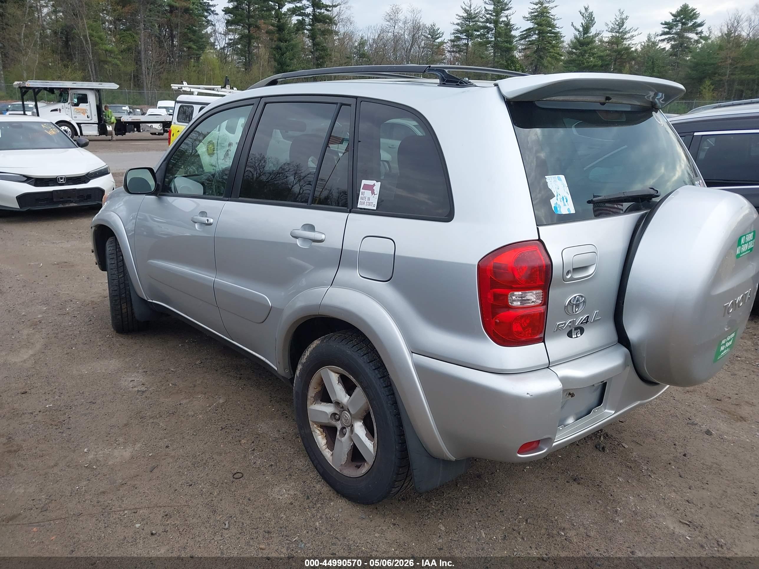 TOYOTA RAV4 image 3