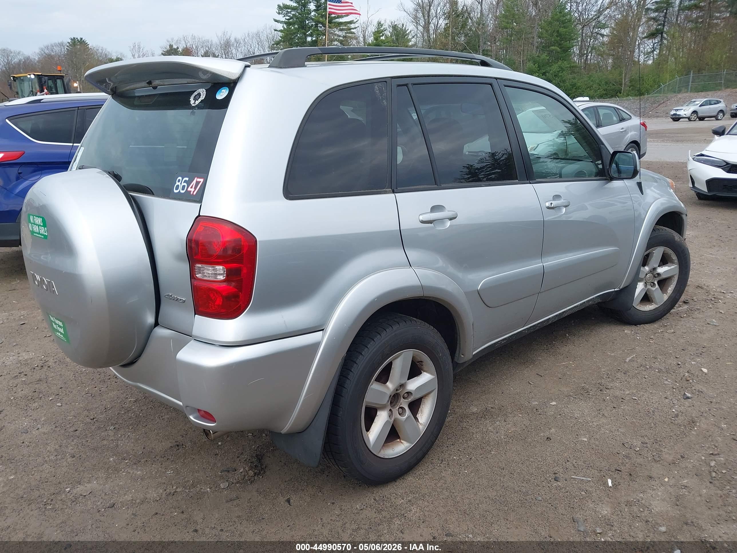 TOYOTA RAV4 image 4