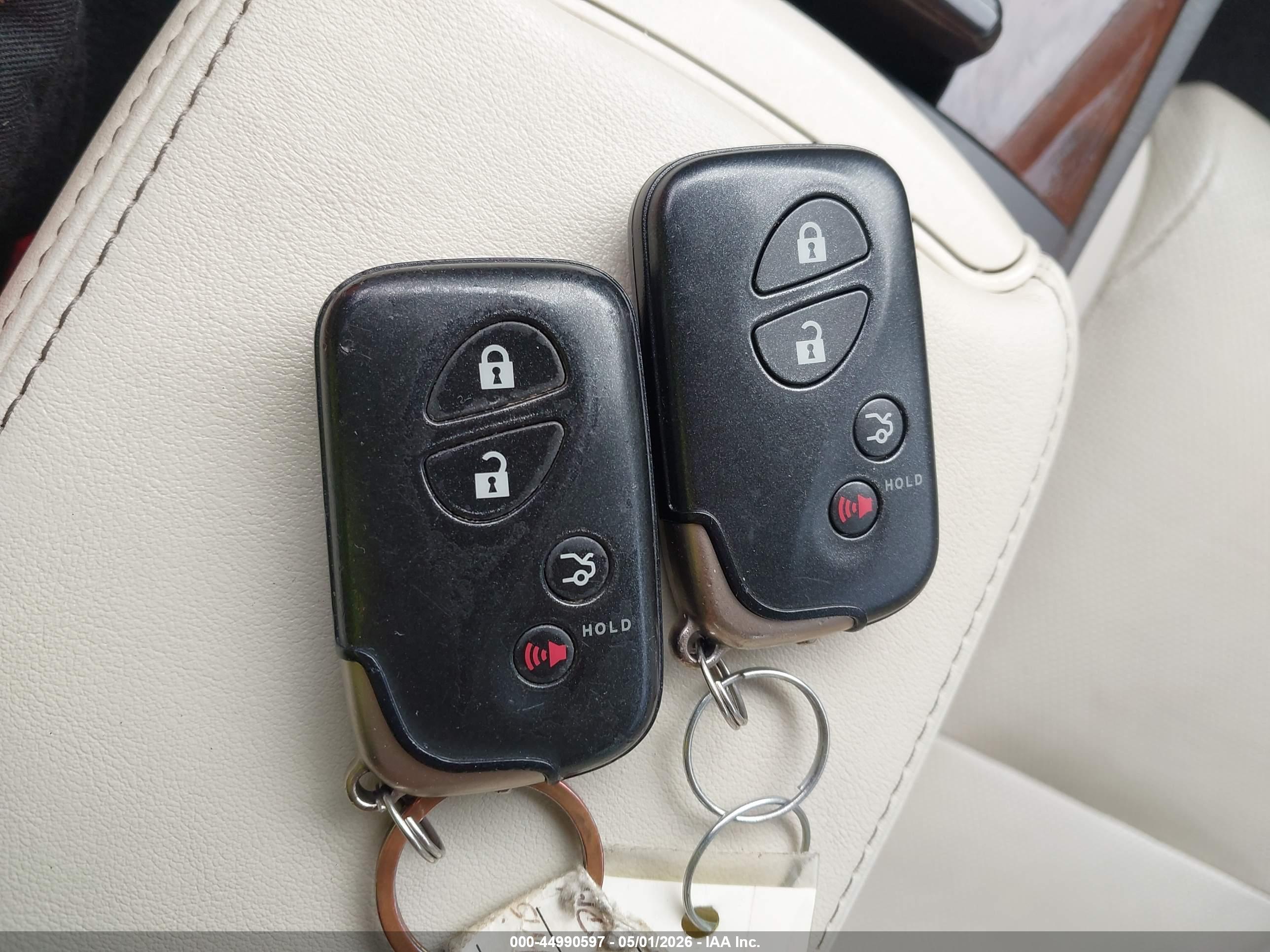 LEXUS IS image 11