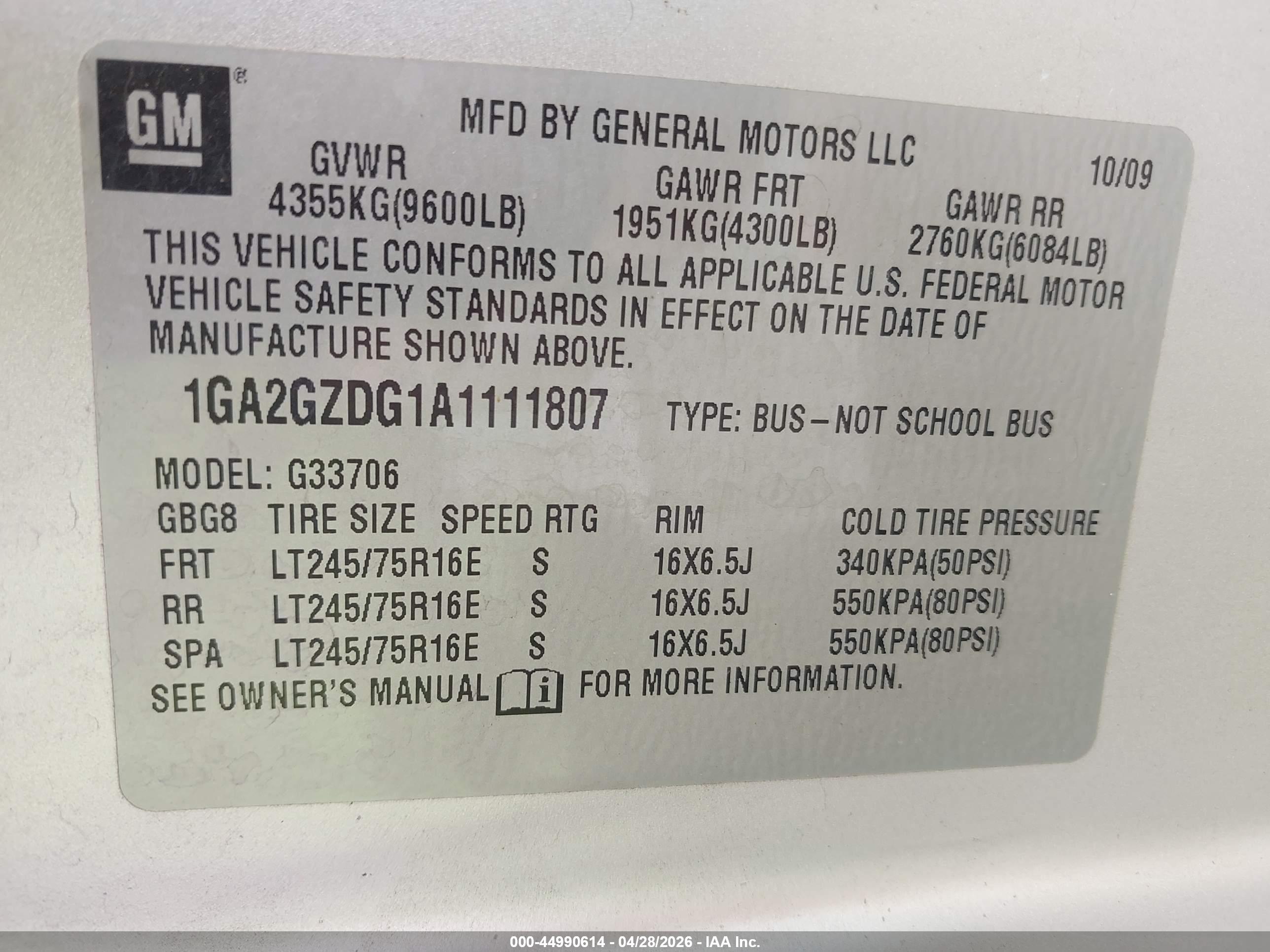 CHEVROLET EXPRESS image 9