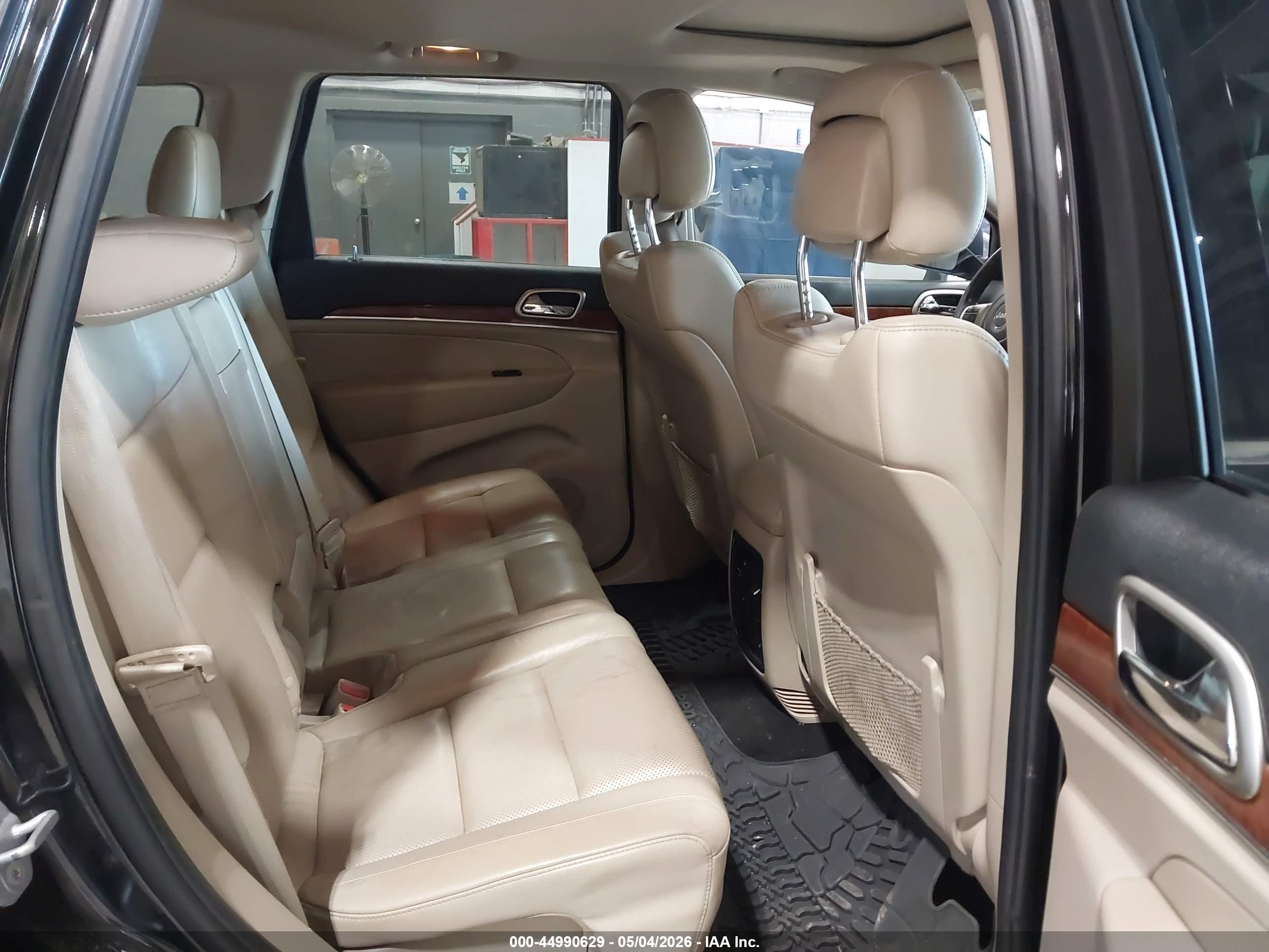 JEEP GRAND image 8
