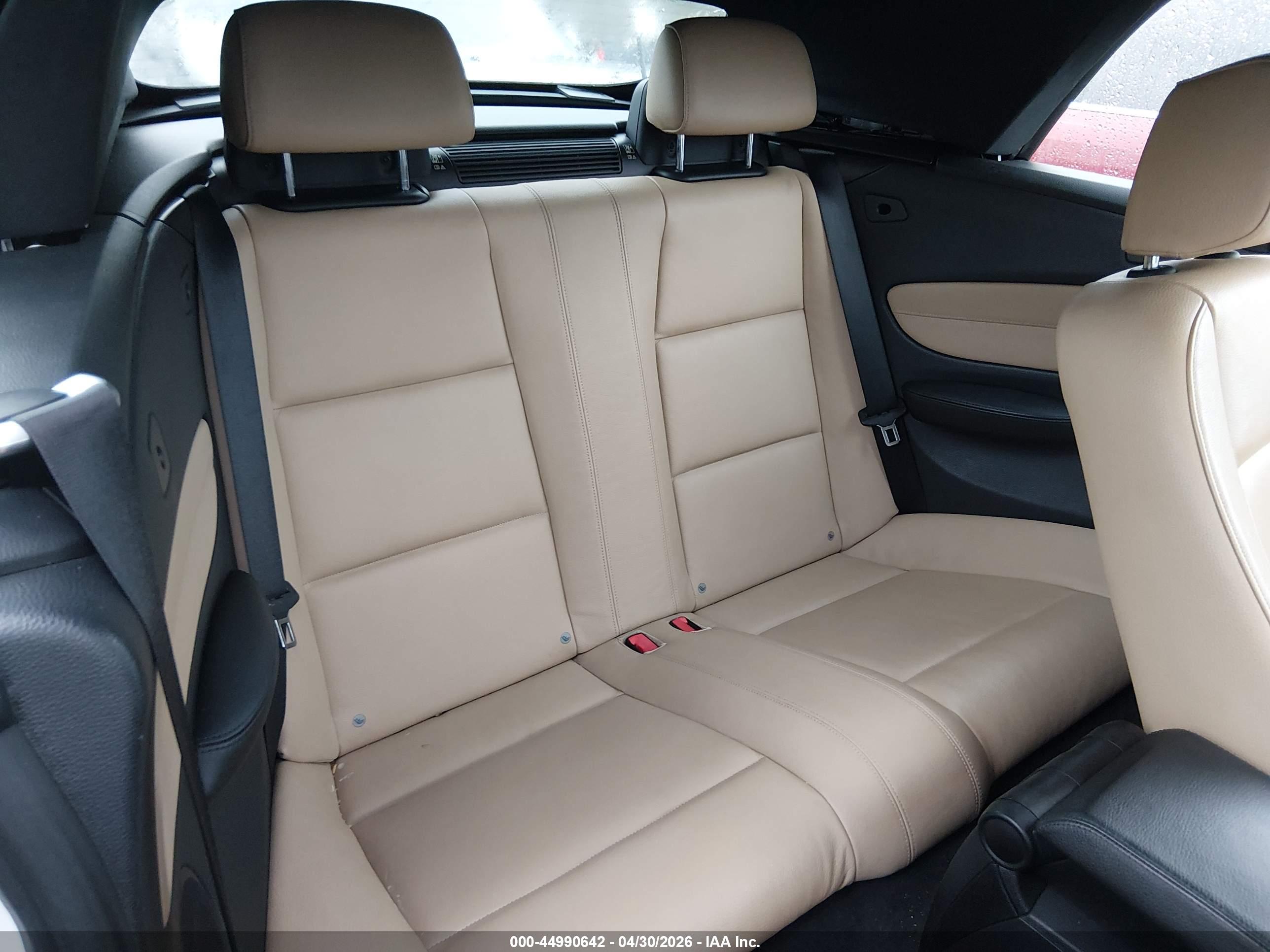 BMW 135I image 8
