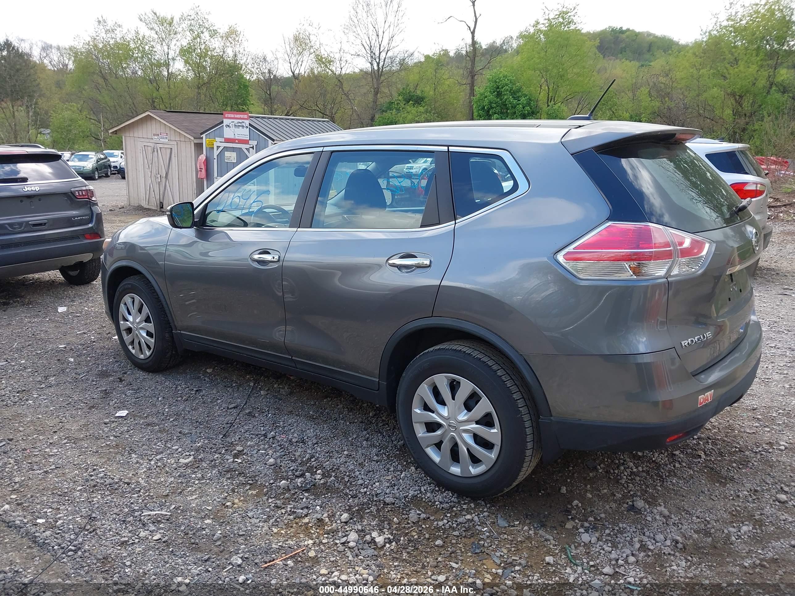NISSAN ROGUE image 3