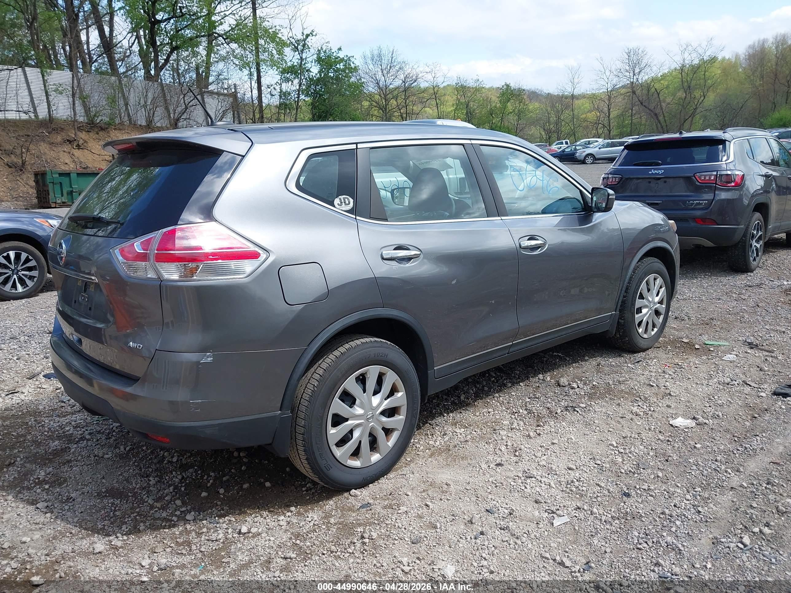 NISSAN ROGUE image 4