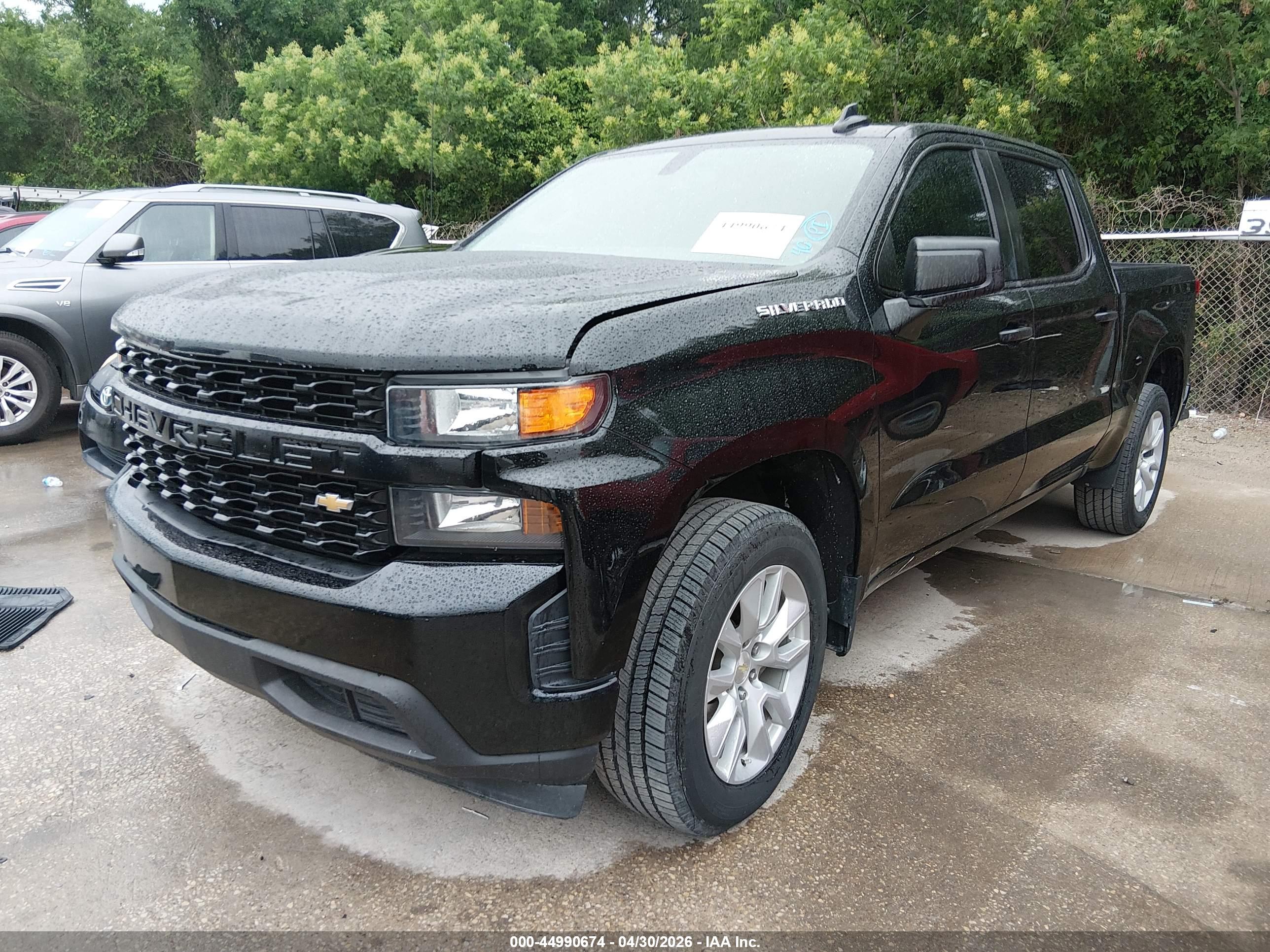 CHEVROLET SILVERADO image 2