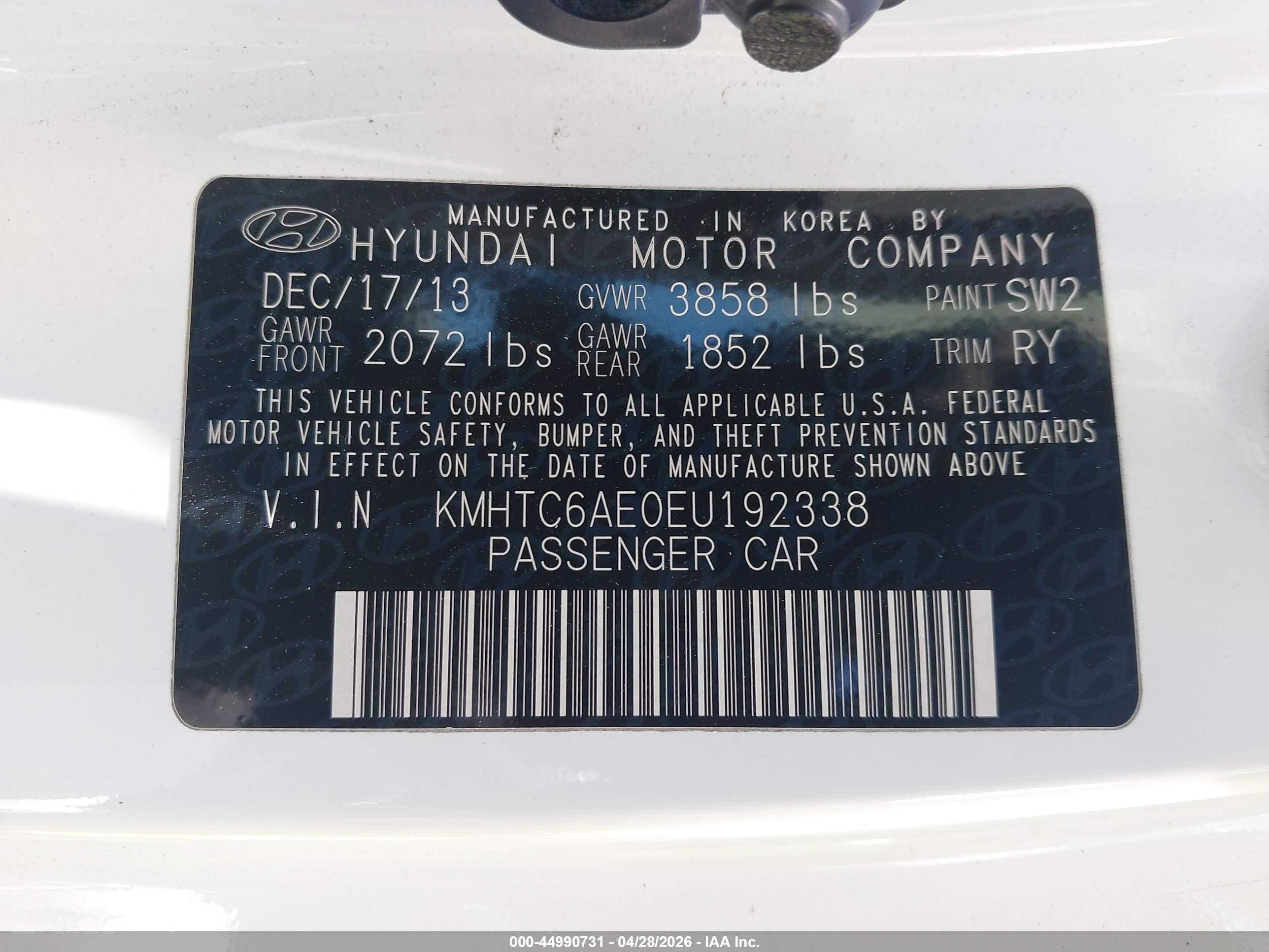 HYUNDAI VELOSTER image 9