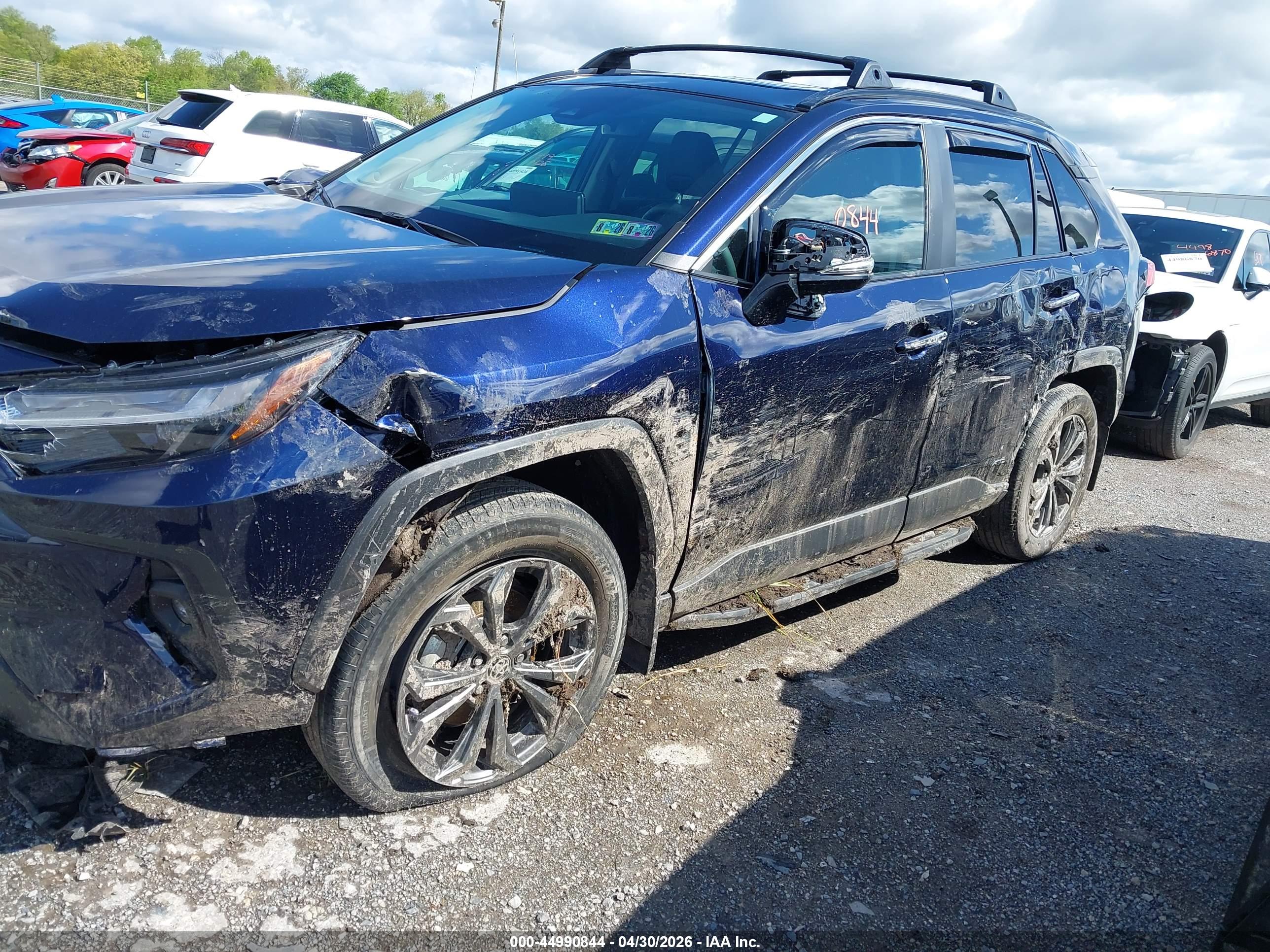 TOYOTA RAV4 image 6