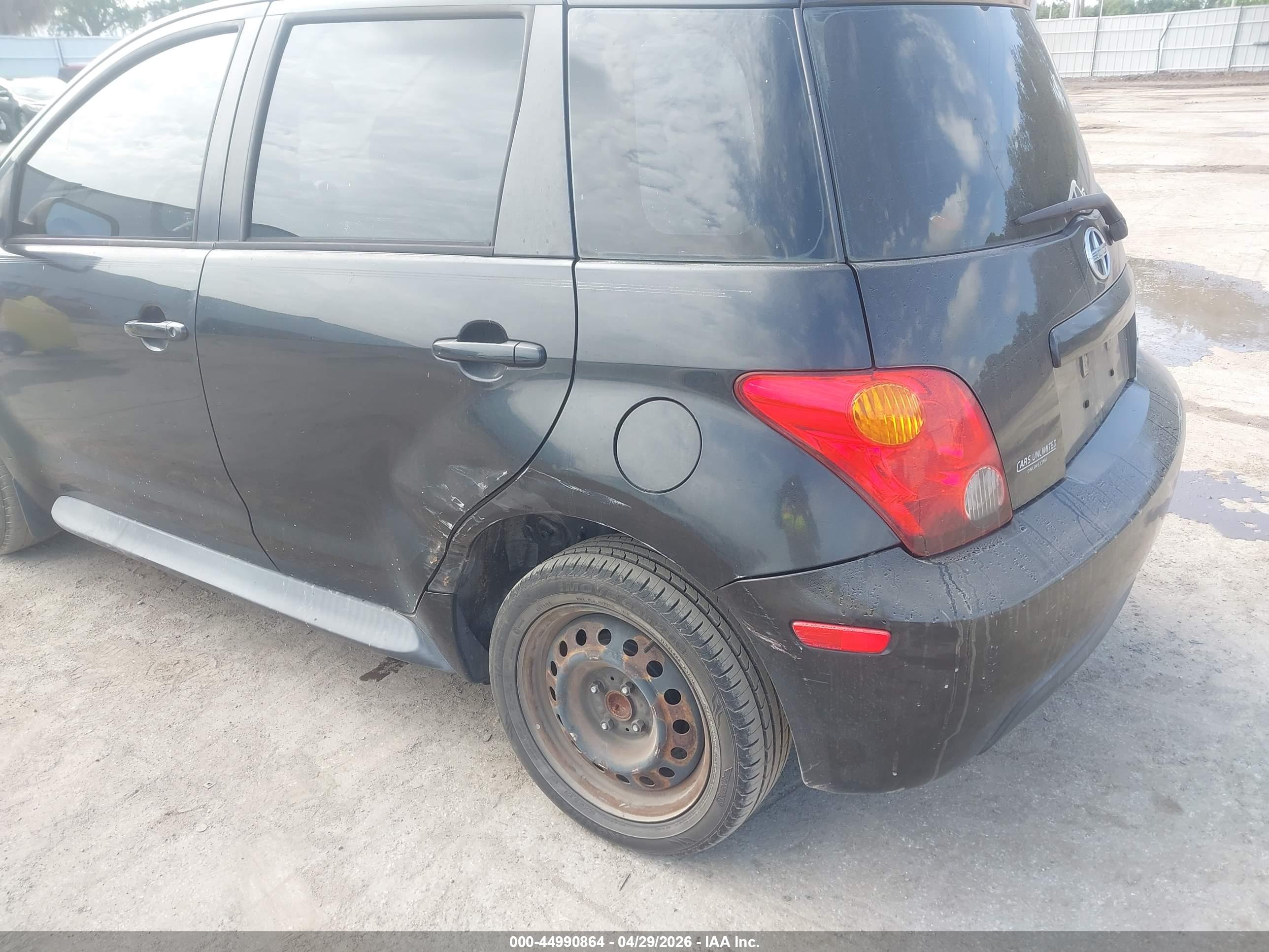 SCION XA image 6