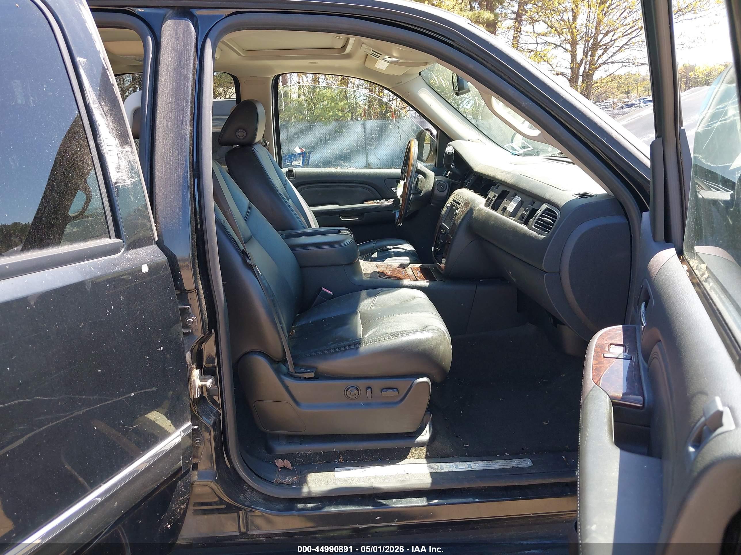 GMC YUKON image 5