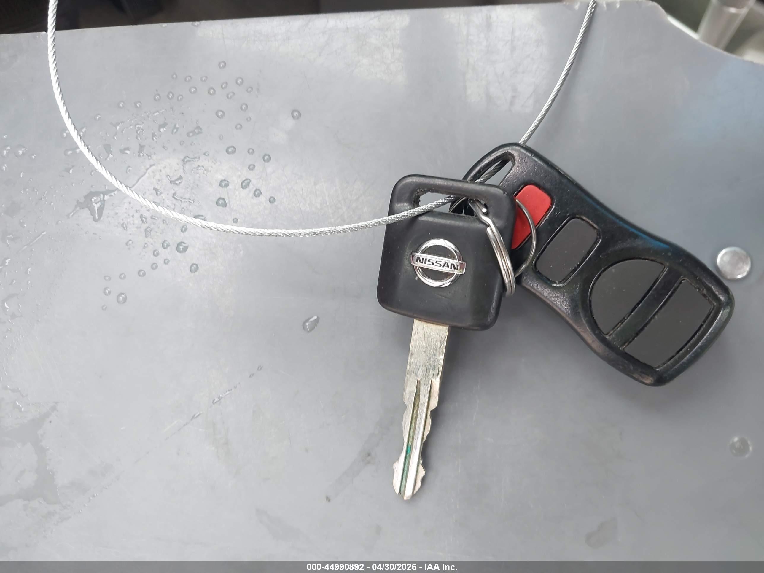 NISSAN MAXIMA image 11
