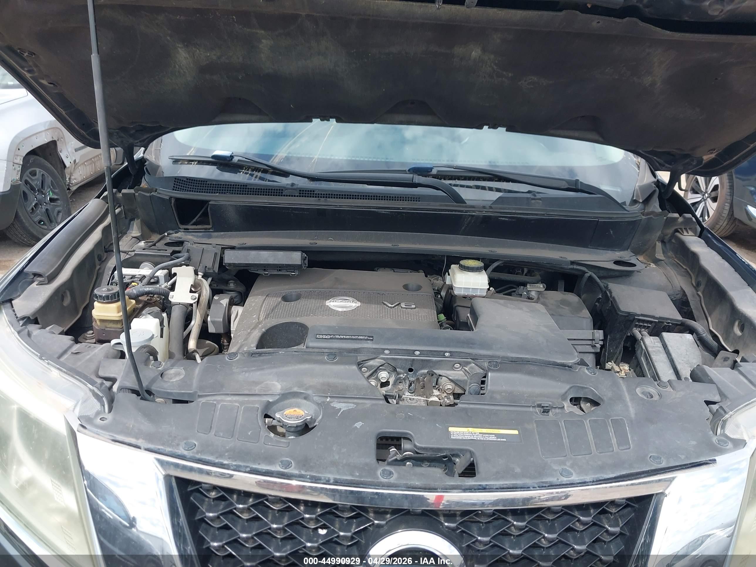 NISSAN PATHFINDER image 10