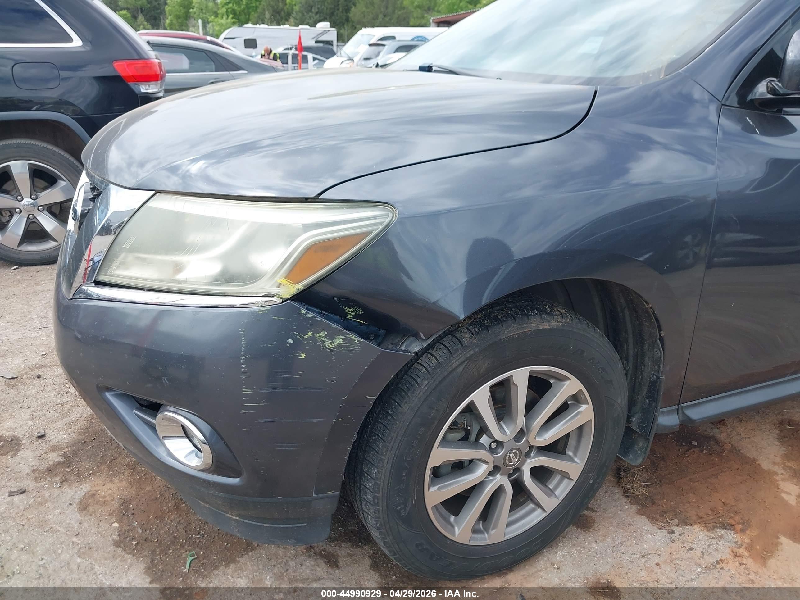 NISSAN PATHFINDER image 6