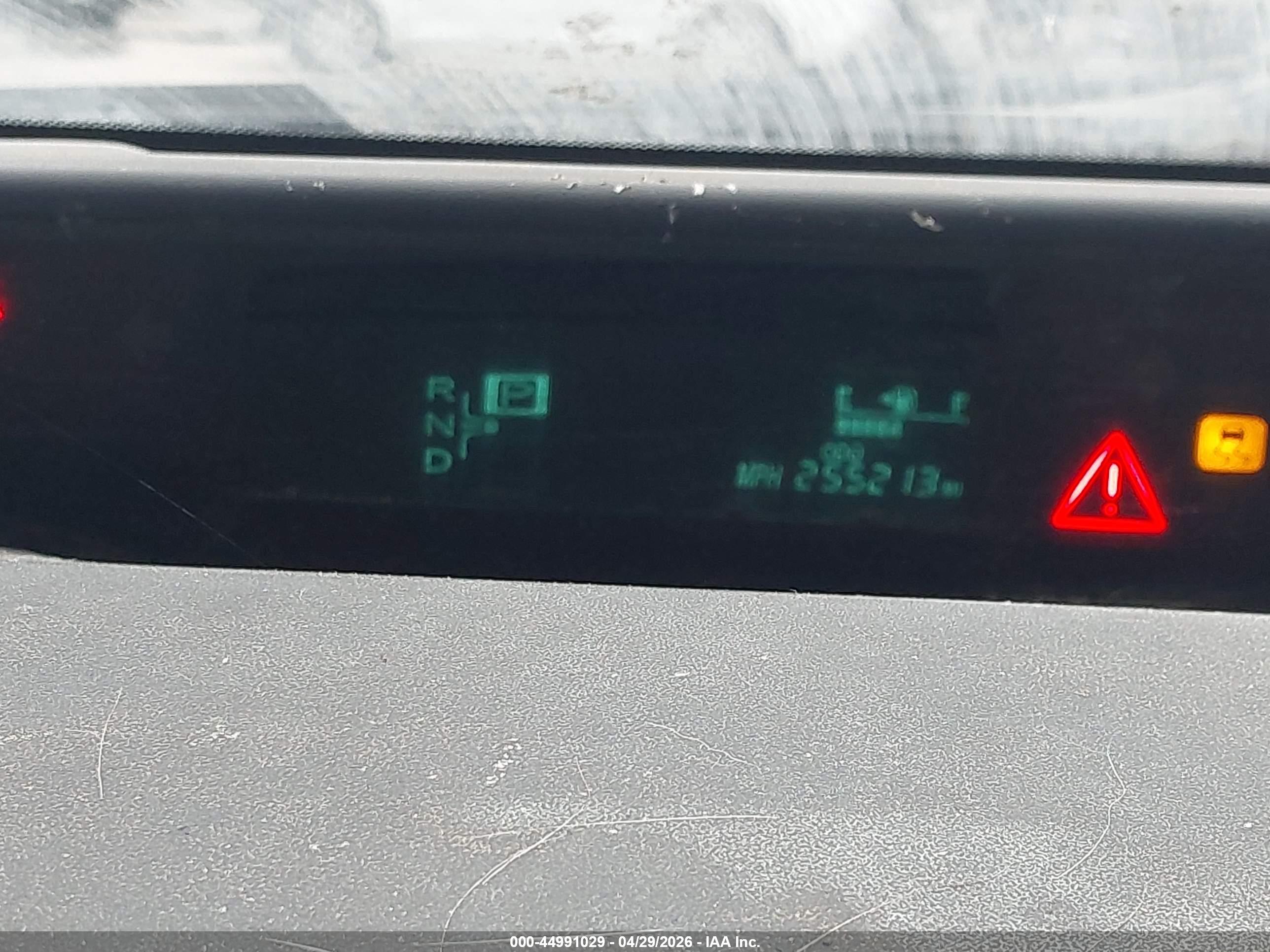 TOYOTA PRIUS image 7